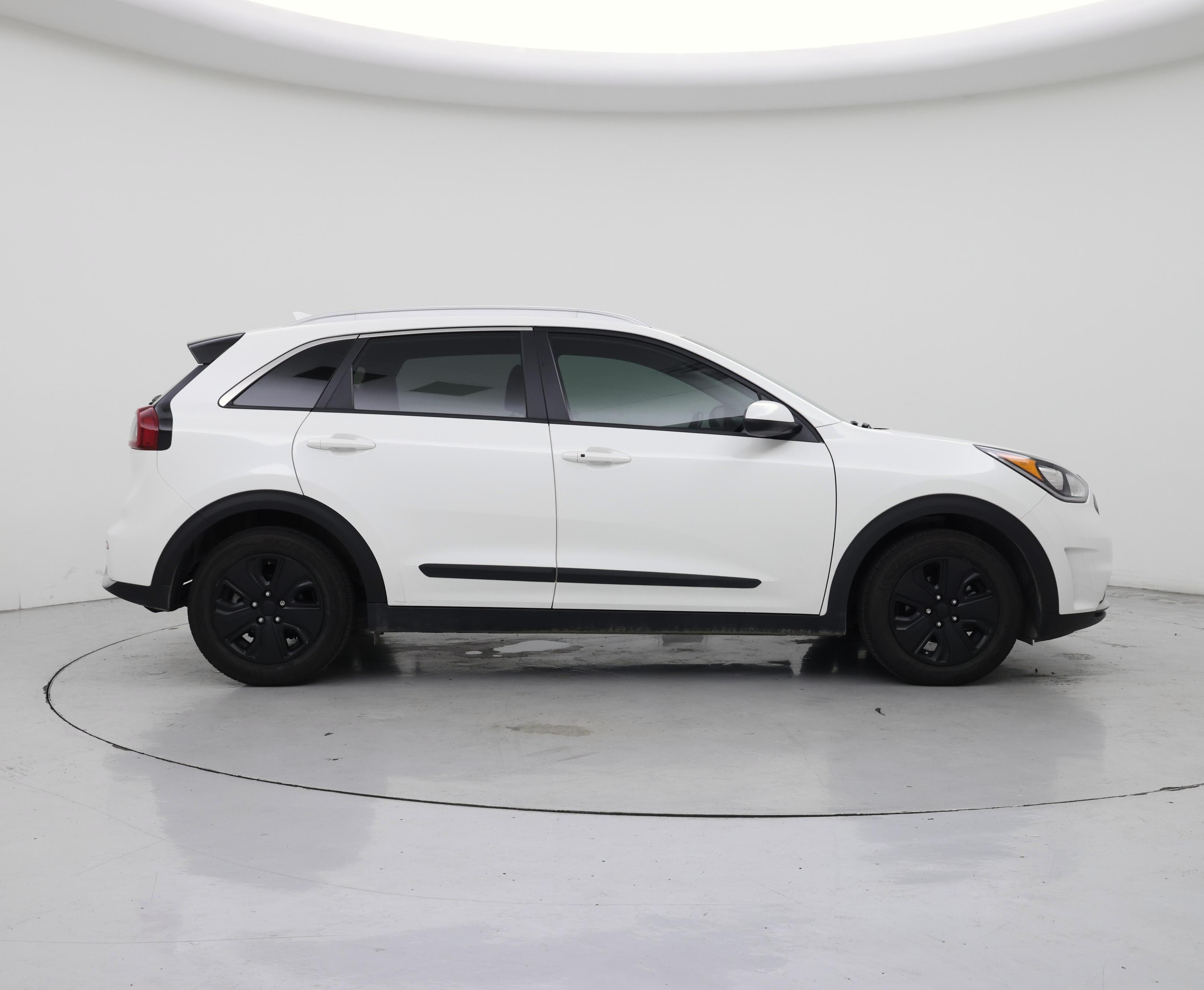 Thumbnail: 2018 Kia Niro - 7