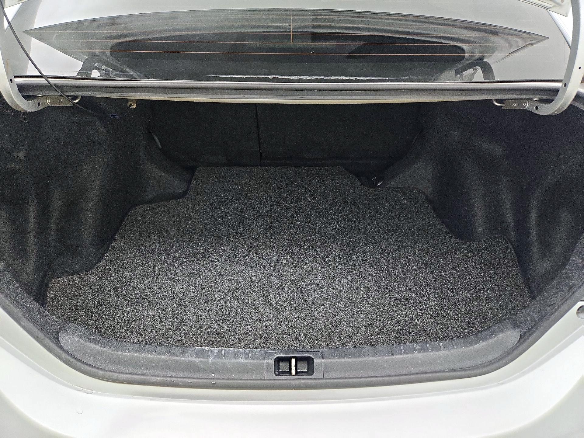 Thumbnail: 2015 Toyota Corolla - 20