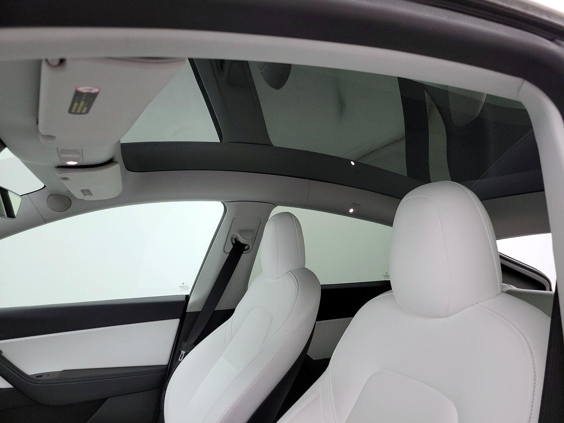 Thumbnail: 2021 Tesla Model Y - 19