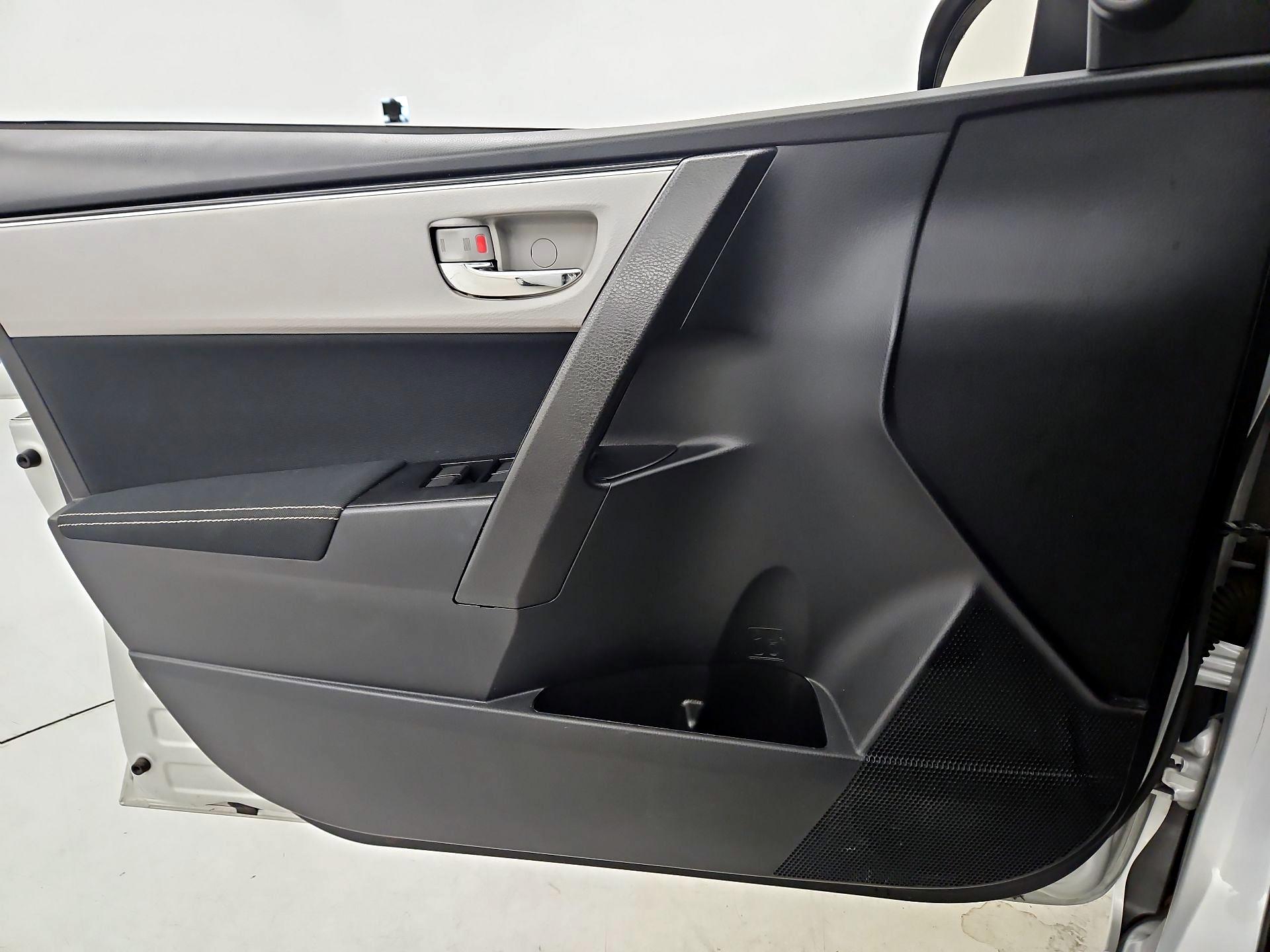 Thumbnail: 2019 Toyota Corolla - 12