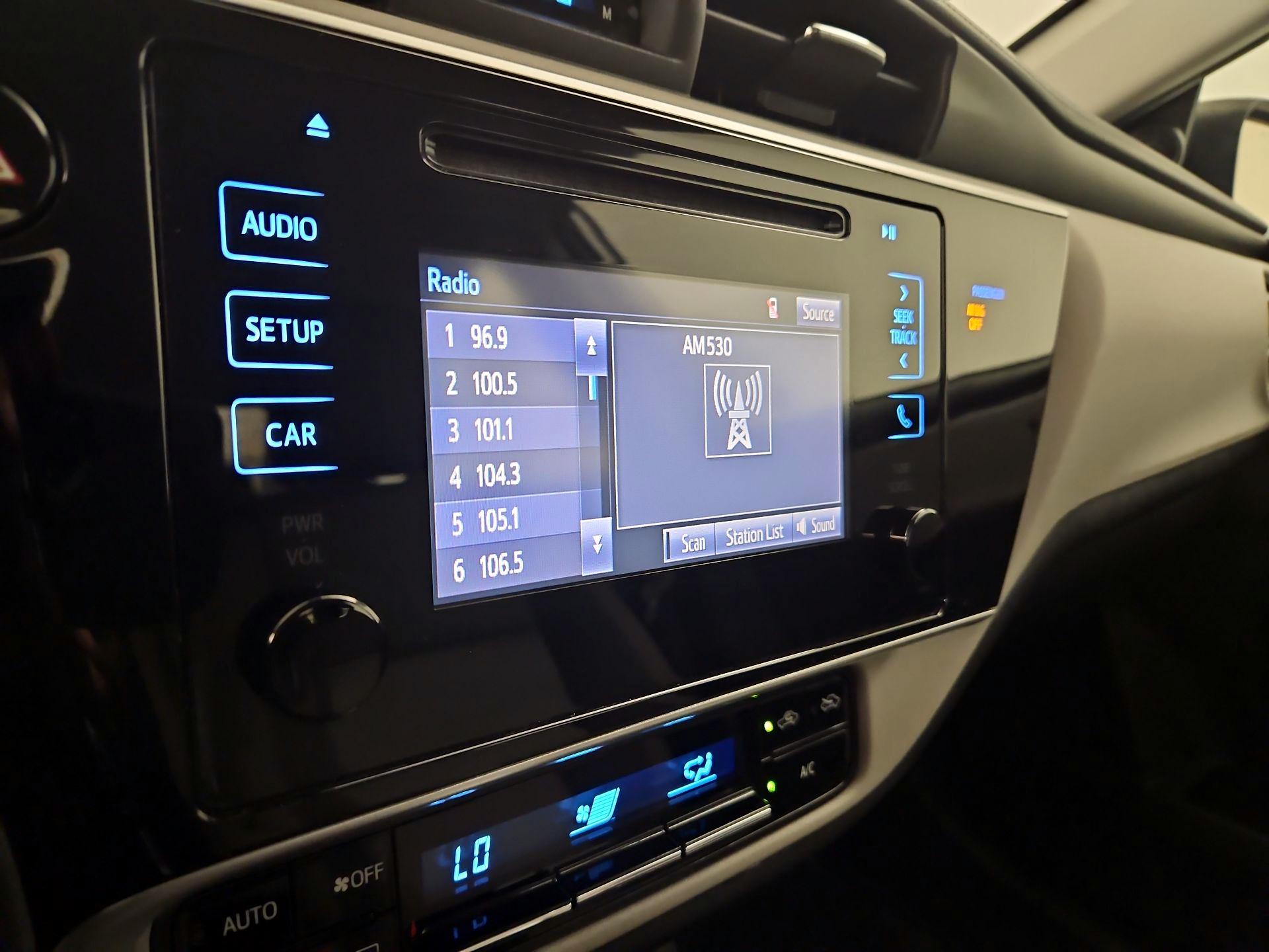 Thumbnail: 2019 Toyota Corolla - 15