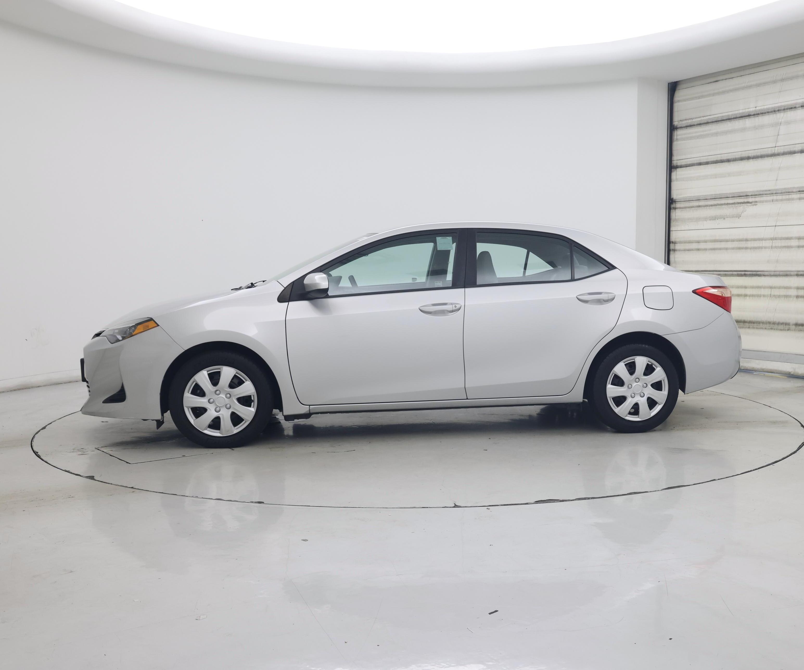 Thumbnail: 2019 Toyota Corolla - 3