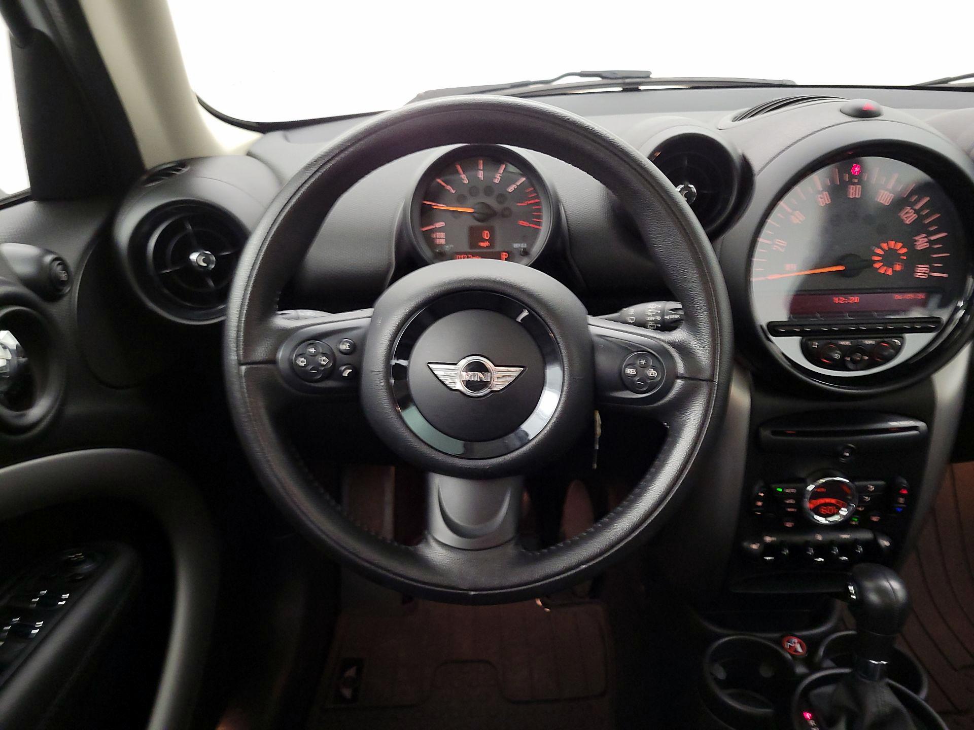 Thumbnail: 2015 MINI Cooper Countryman - 10