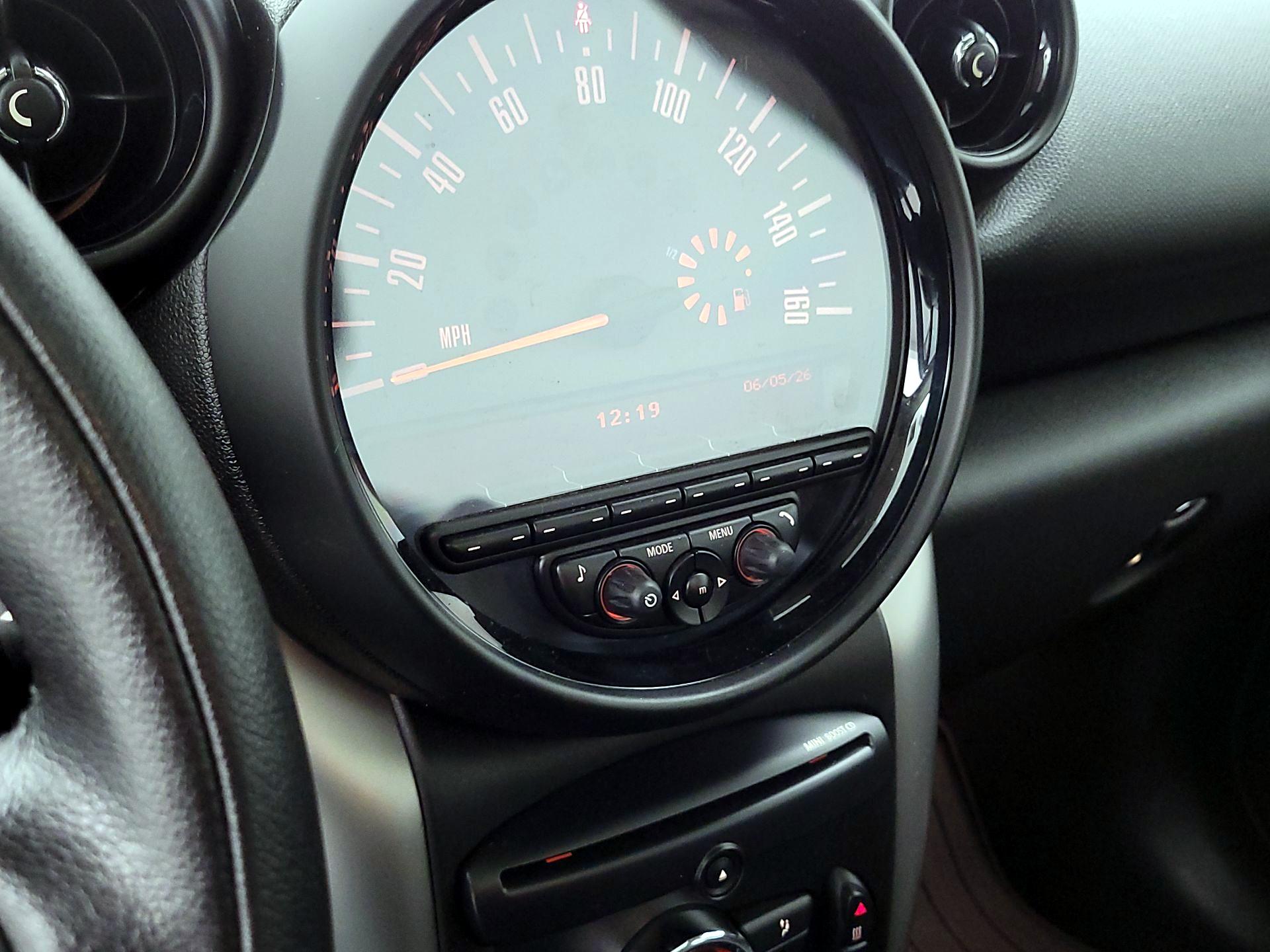 Thumbnail: 2015 MINI Cooper Countryman - 13