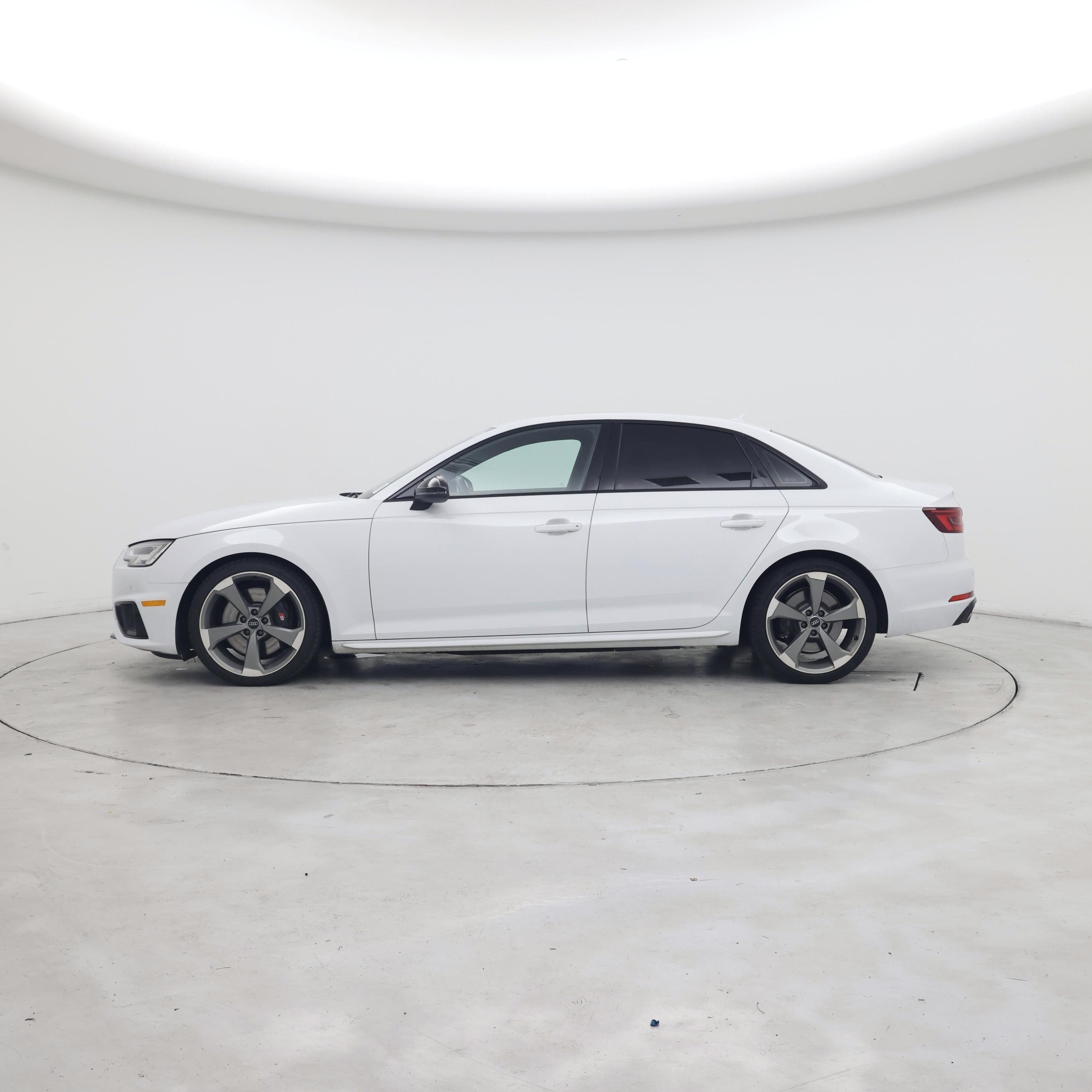 Thumbnail: 2019 Audi S4 - 3