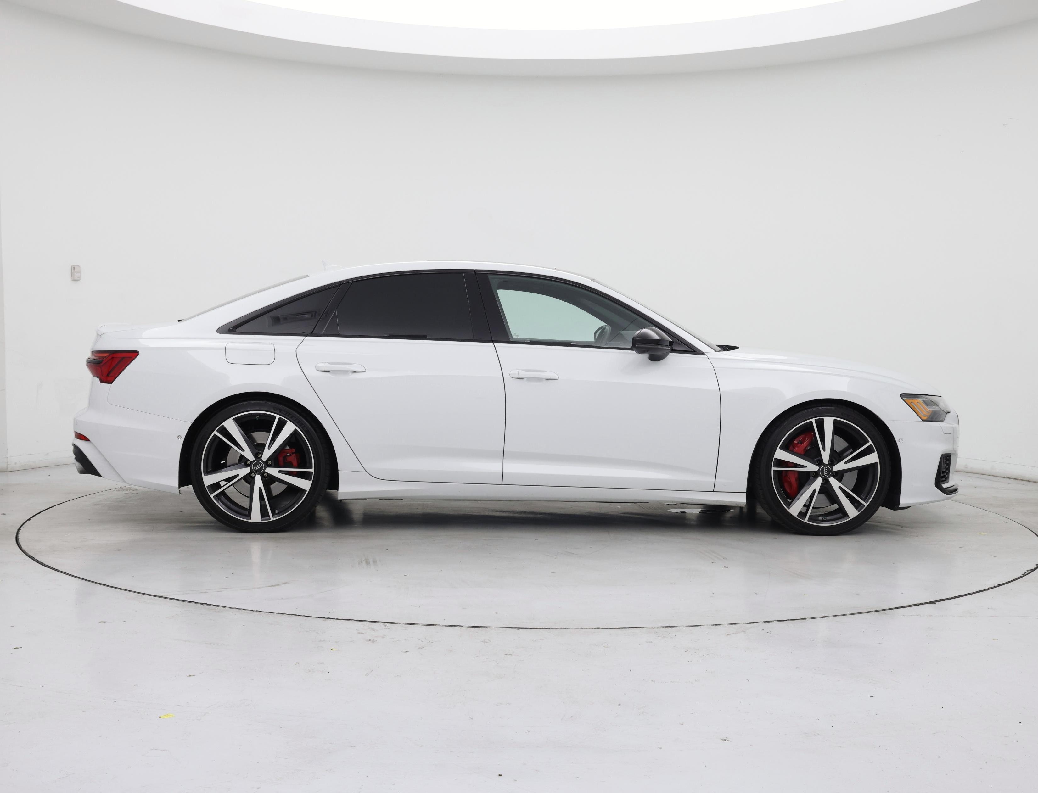 Thumbnail: 2023 Audi S6 - 7