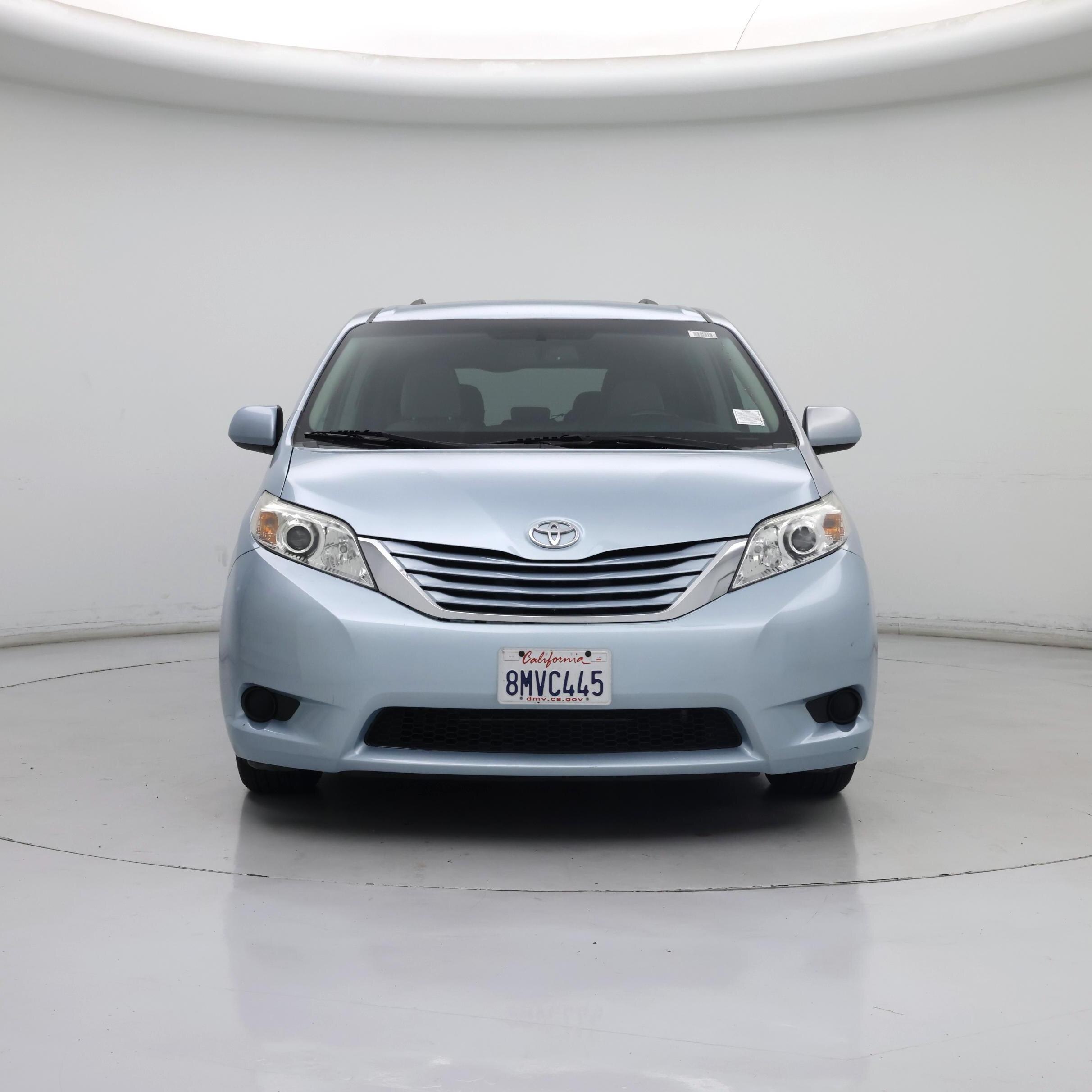 Thumbnail: 2015 Toyota Sienna - 5