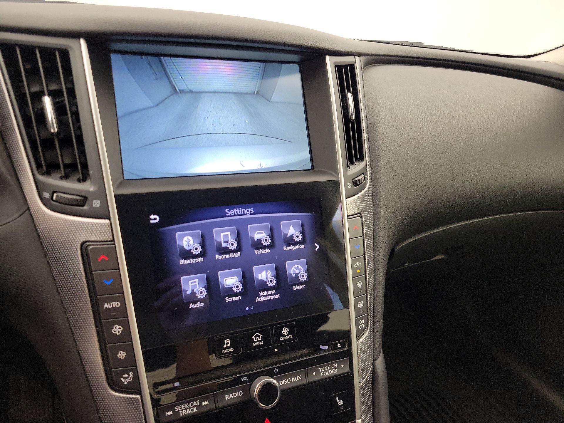 Thumbnail: 2014 INFINITI Q50 - 14