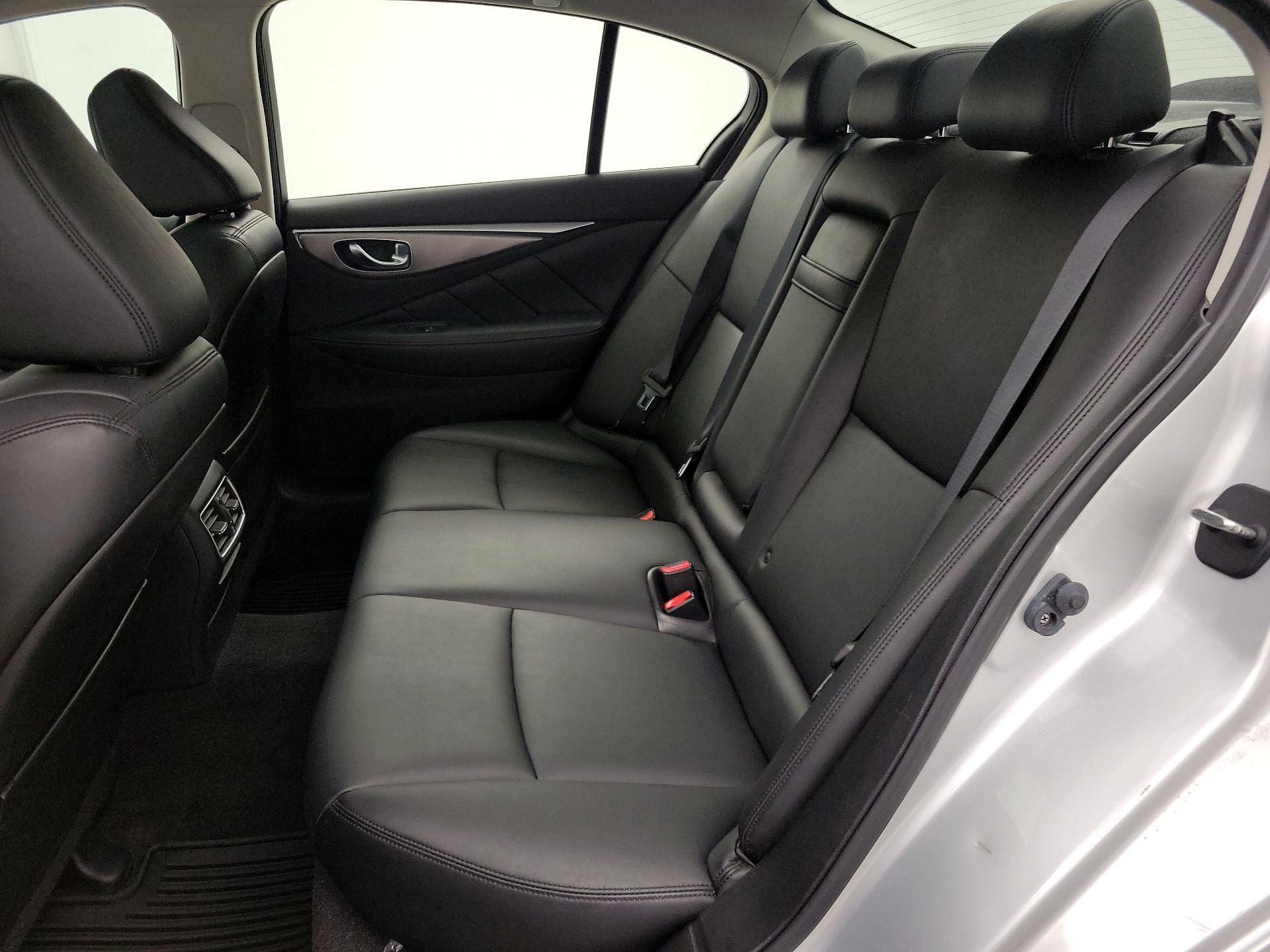 Thumbnail: 2014 INFINITI Q50 - 20