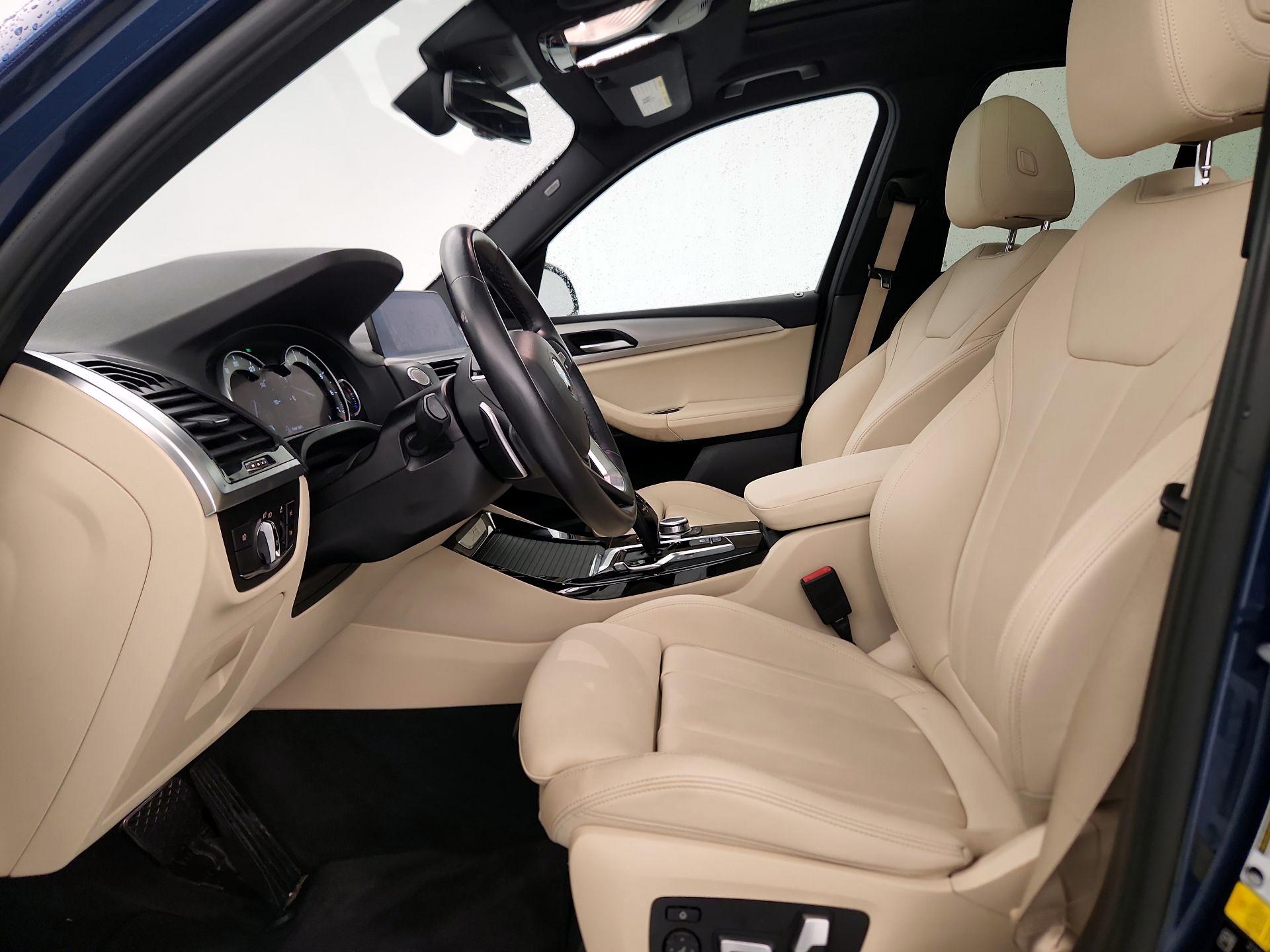 Thumbnail: 2021 BMW X3 - 11