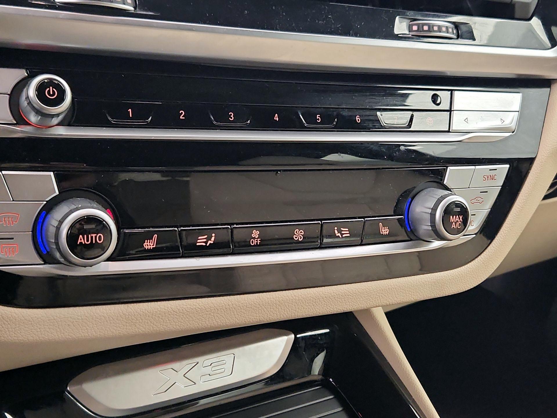 Thumbnail: 2021 BMW X3 - 17