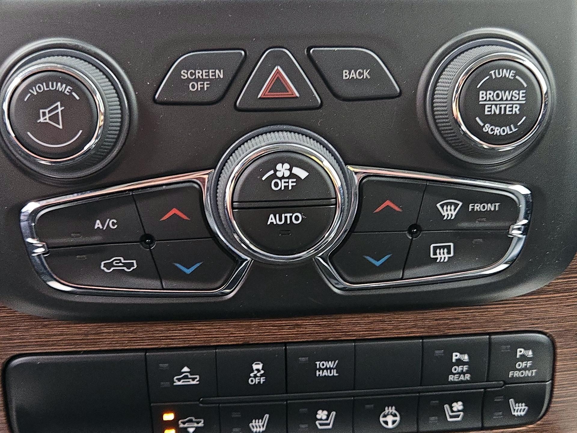 Thumbnail: 2017 RAM 1500 - 17
