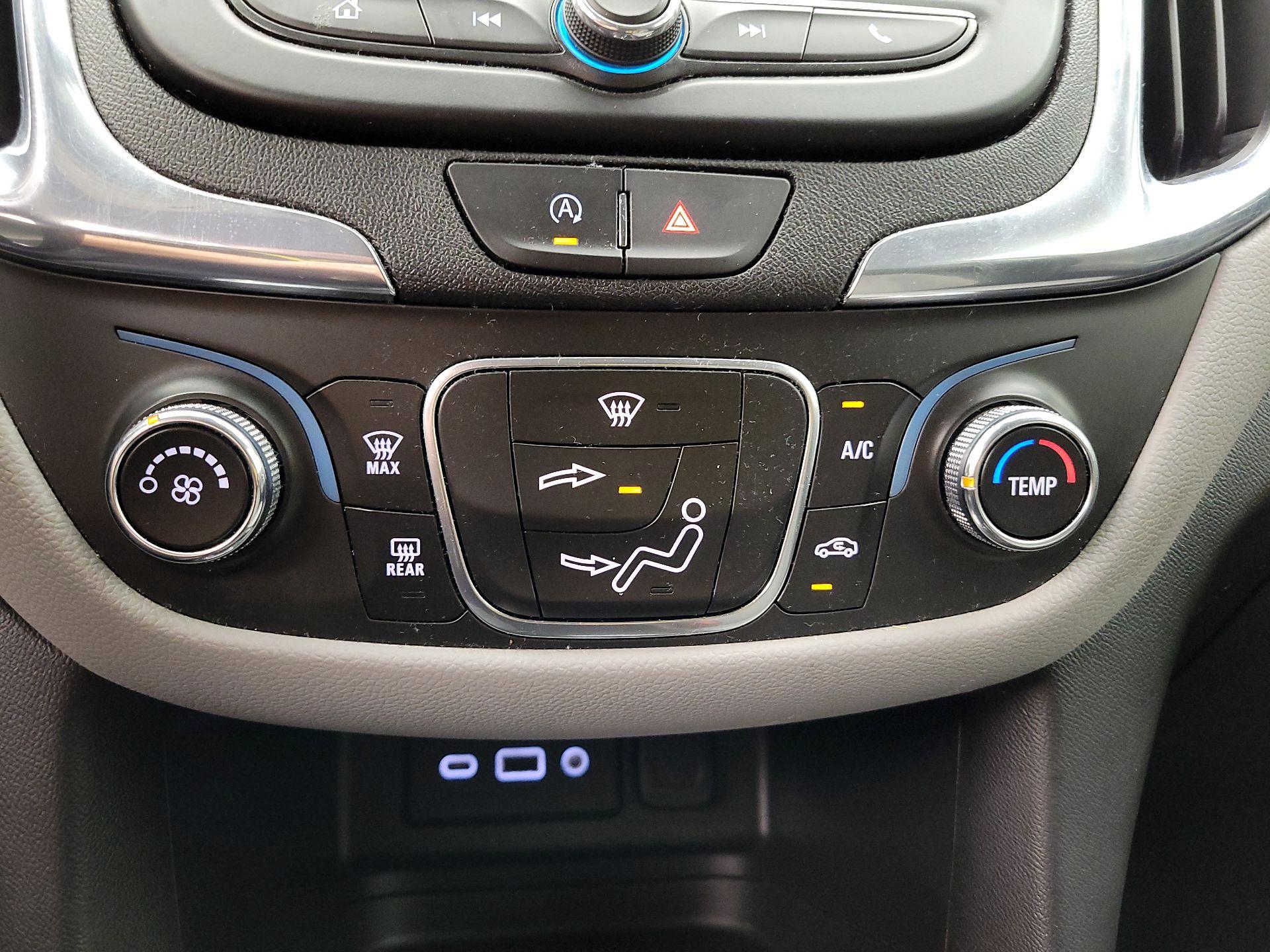 Thumbnail: 2023 Chevrolet Equinox - 16