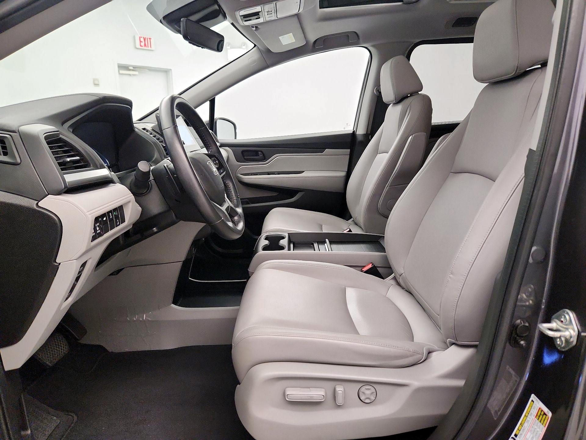 Thumbnail: 2018 Honda Odyssey - 11
