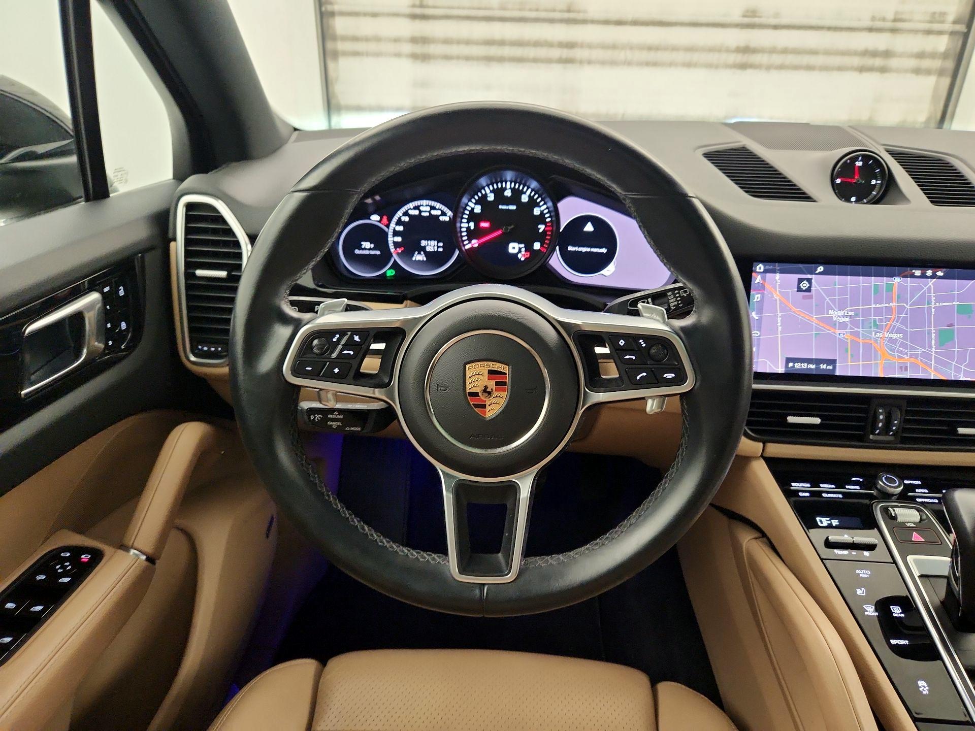 Thumbnail: 2020 Porsche Cayenne - 10