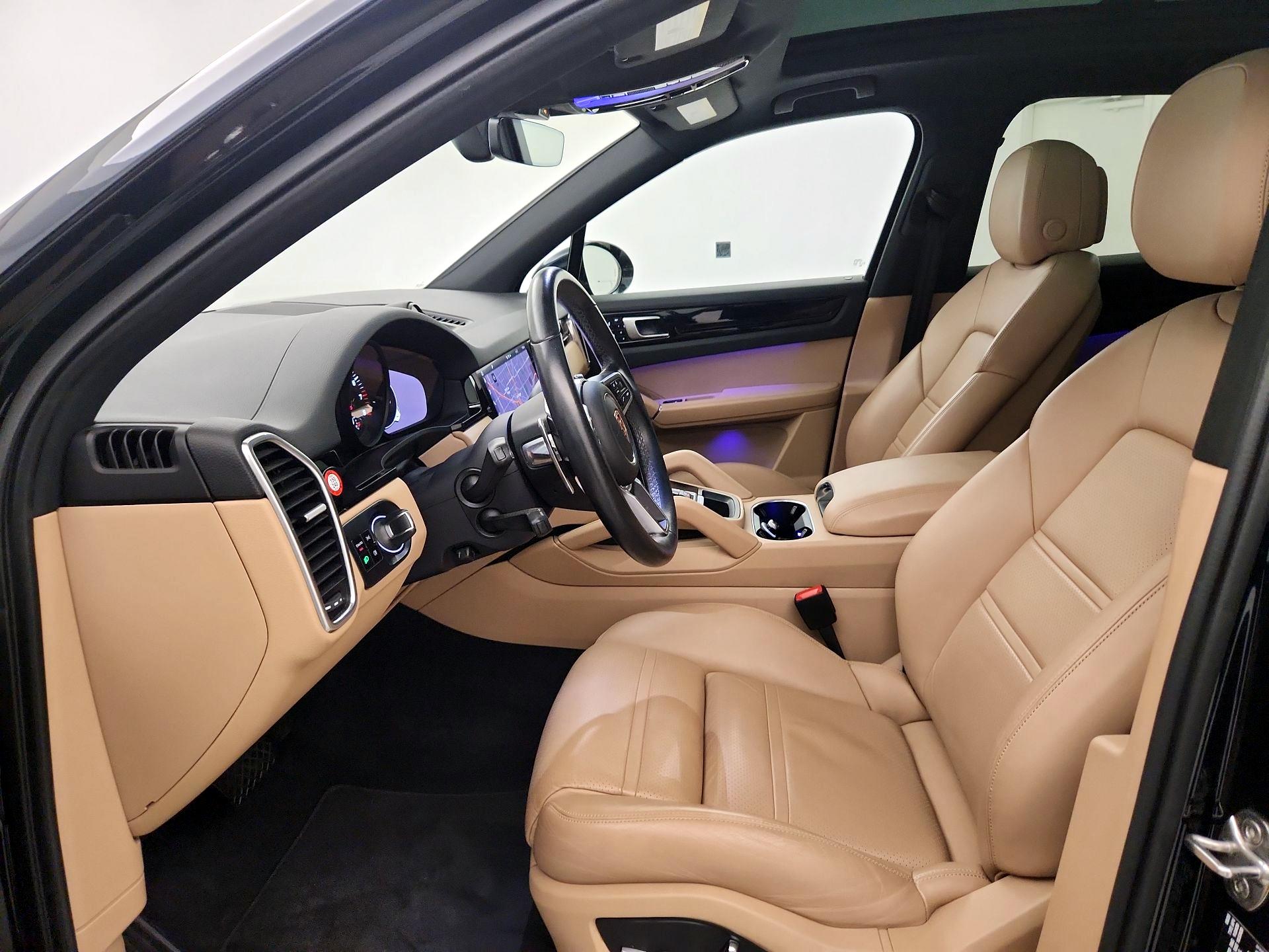 Thumbnail: 2020 Porsche Cayenne - 11