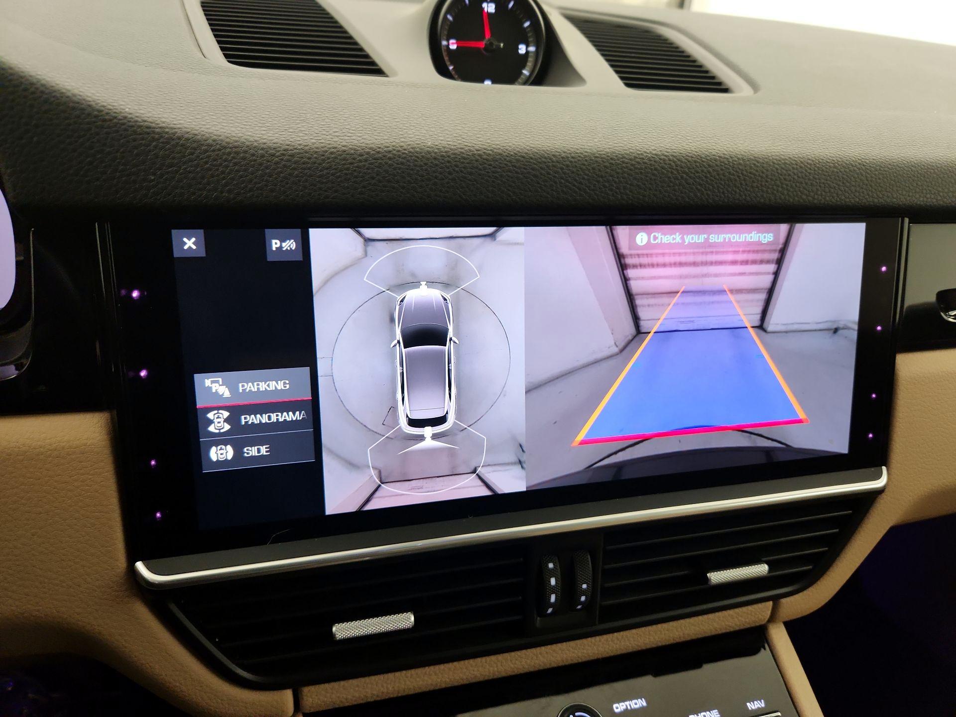 Thumbnail: 2020 Porsche Cayenne - 15