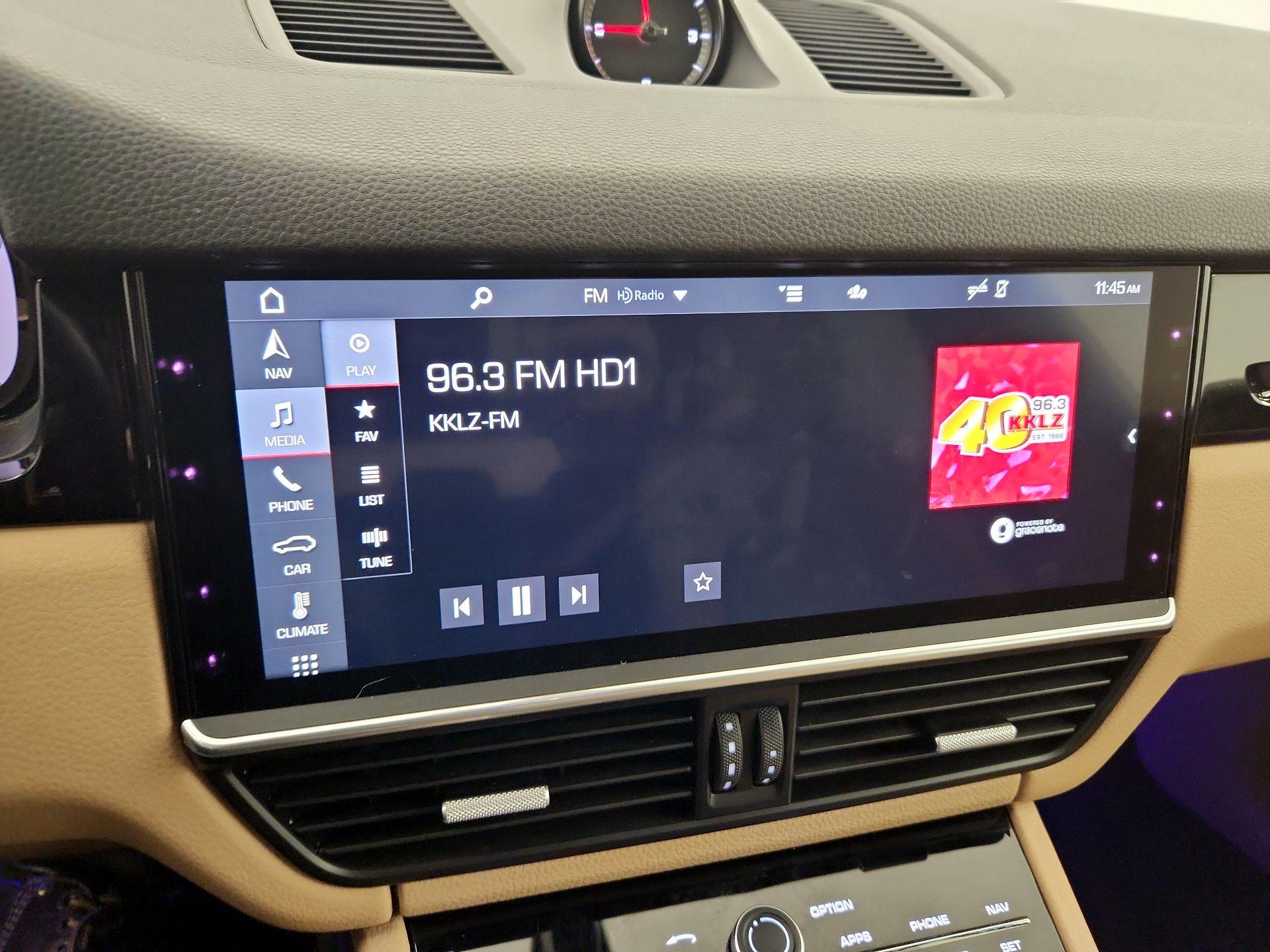 Thumbnail: 2020 Porsche Cayenne - 16