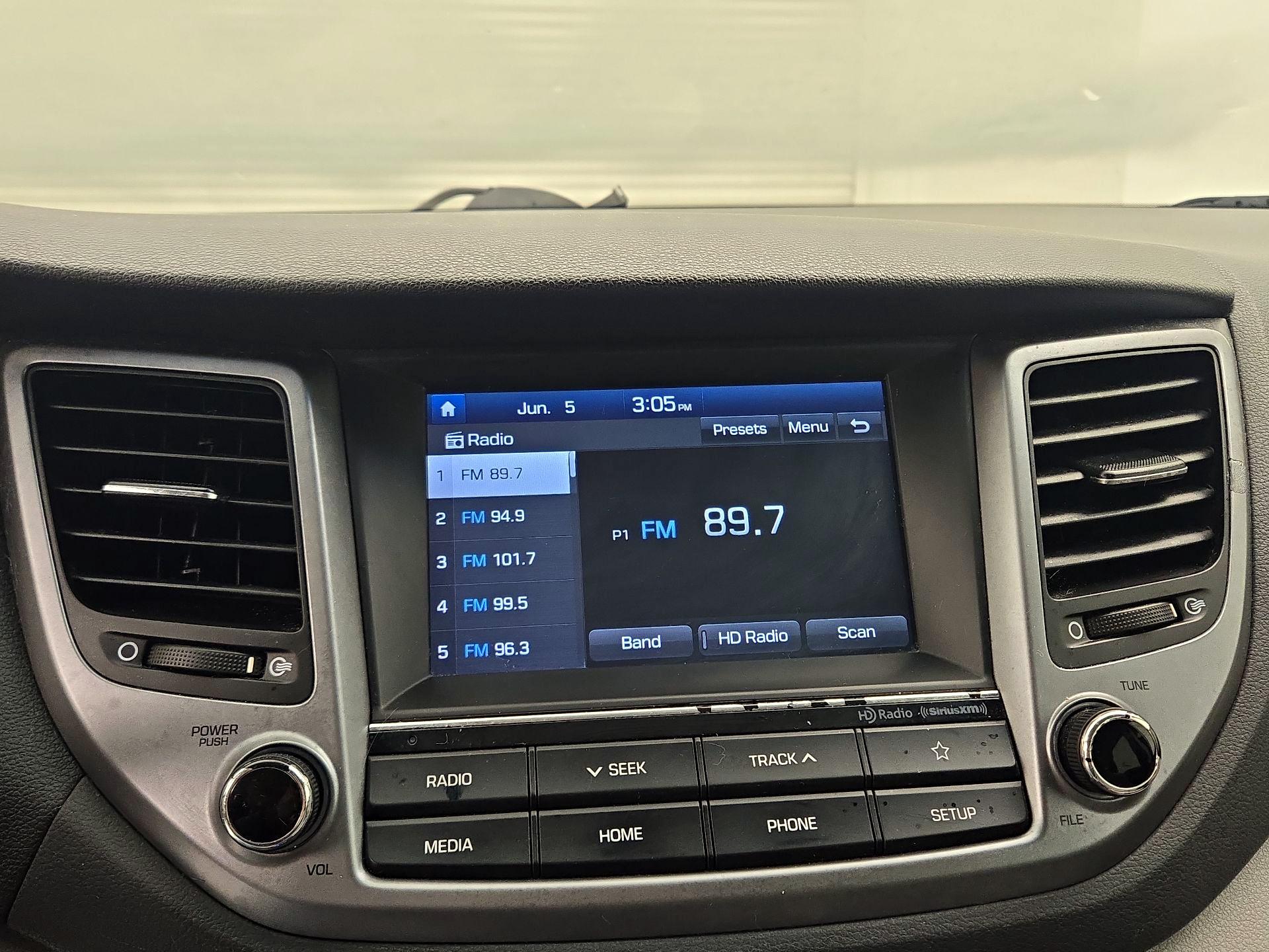 Thumbnail: 2018 Hyundai Tucson - 15