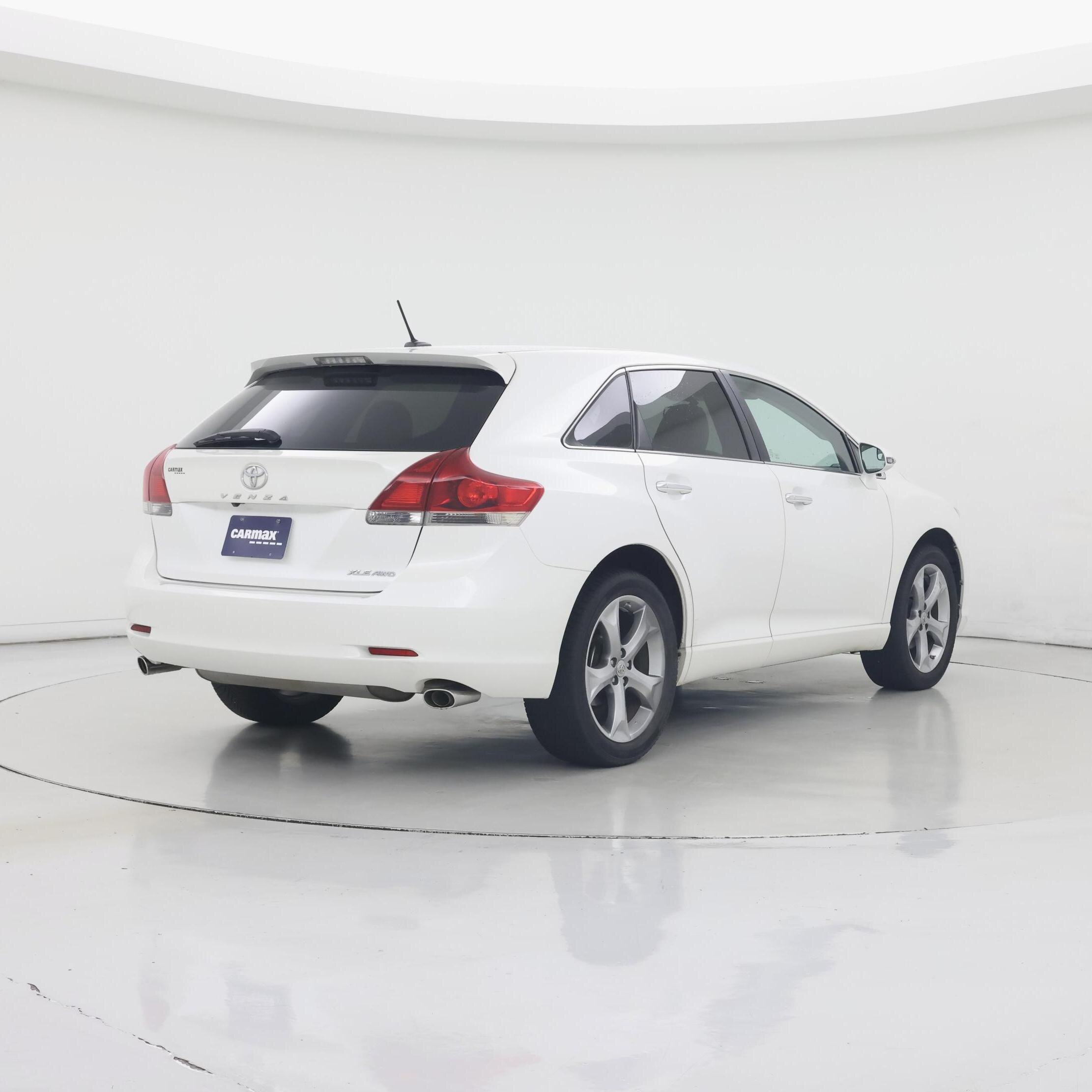 Thumbnail: 2015 Toyota Venza - 8