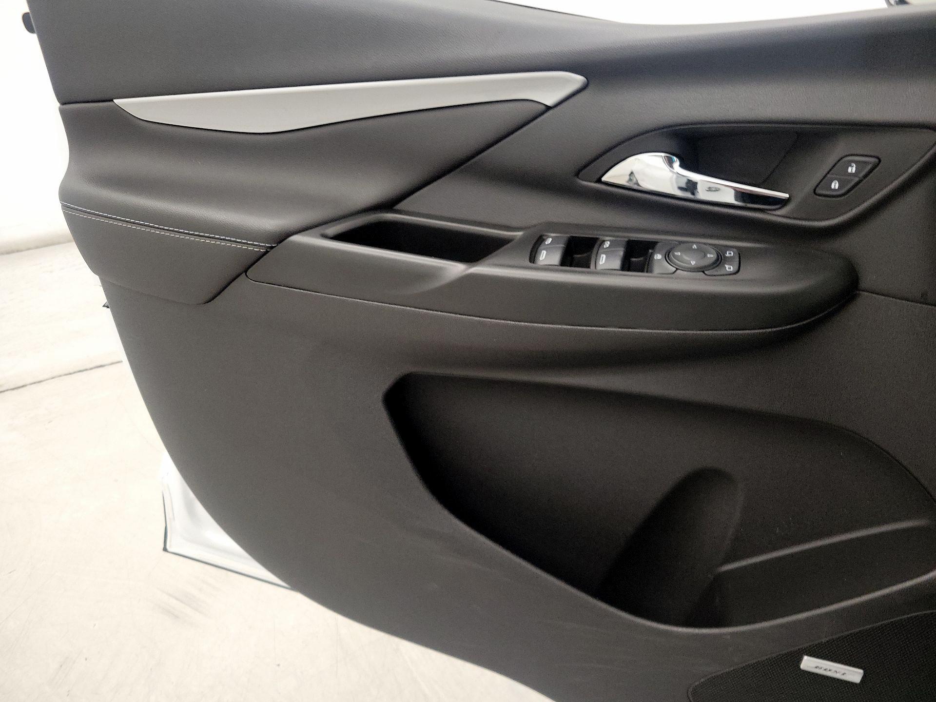 Thumbnail: 2023 Chevrolet Bolt EV - 12