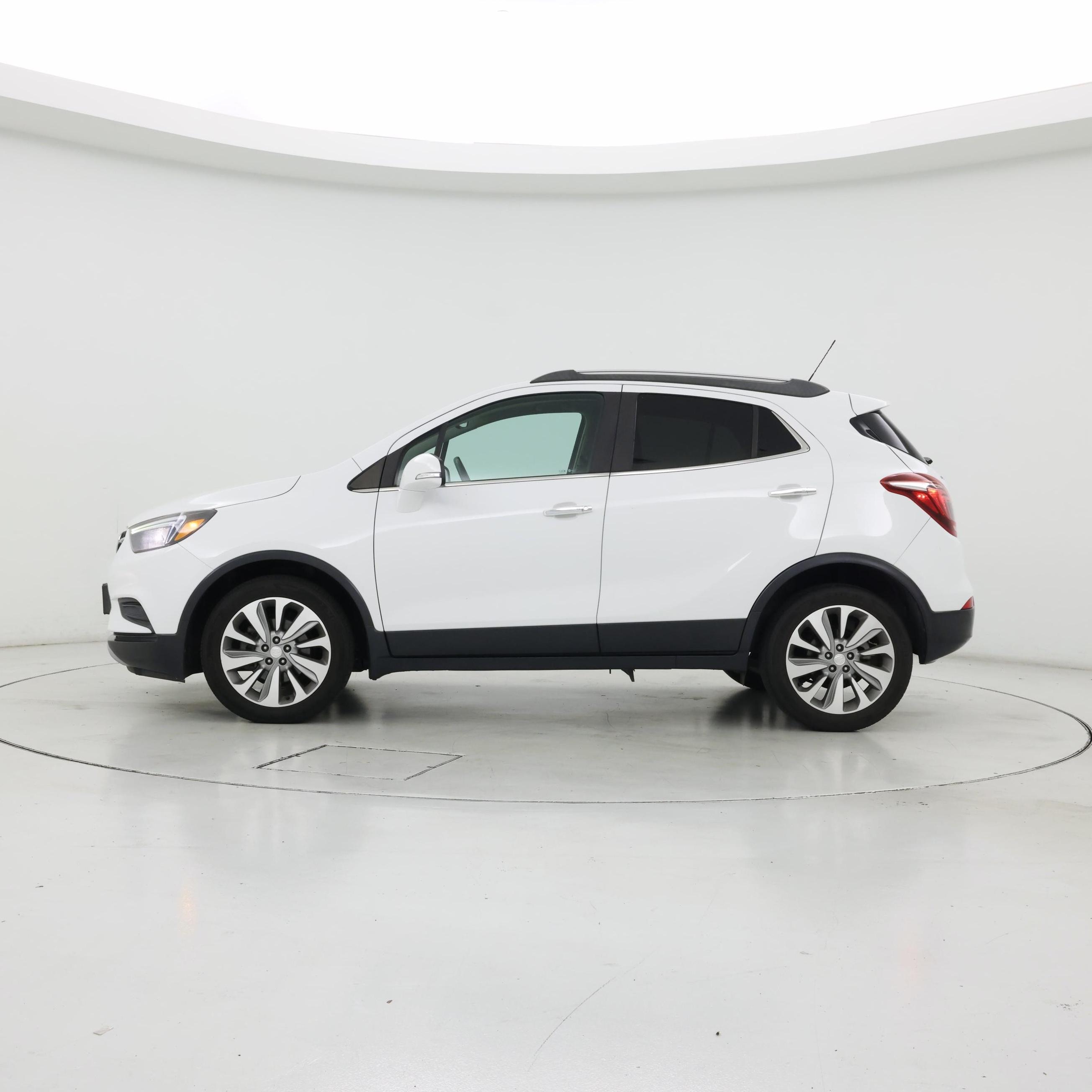 Thumbnail: 2018 Buick Encore - 3