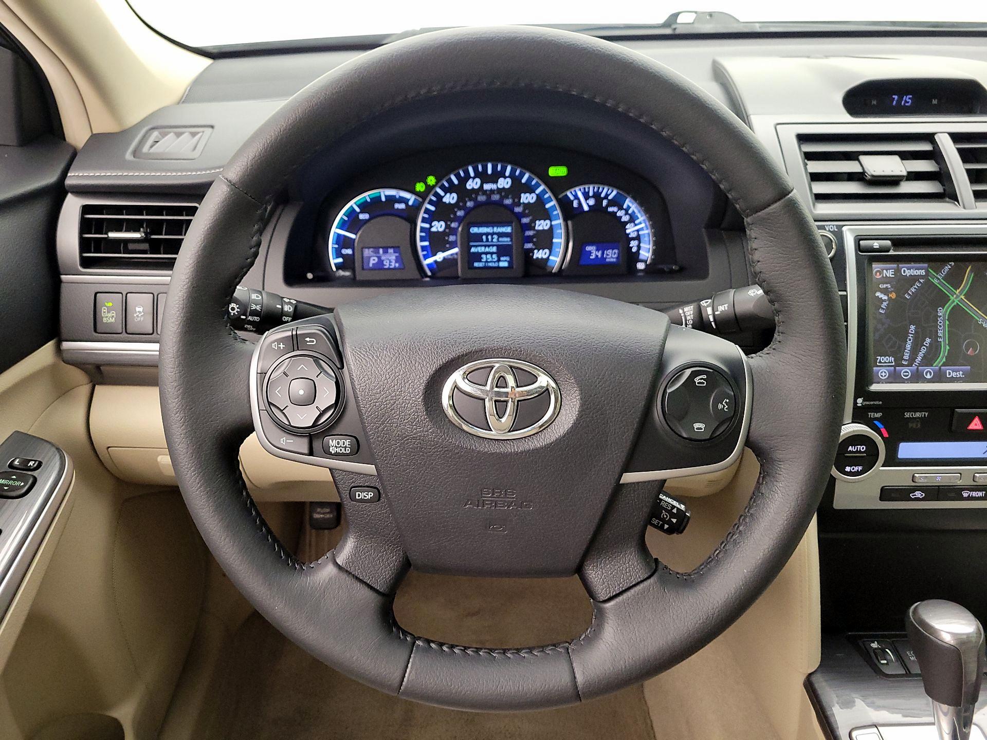 Thumbnail: 2014 Toyota Camry - 10