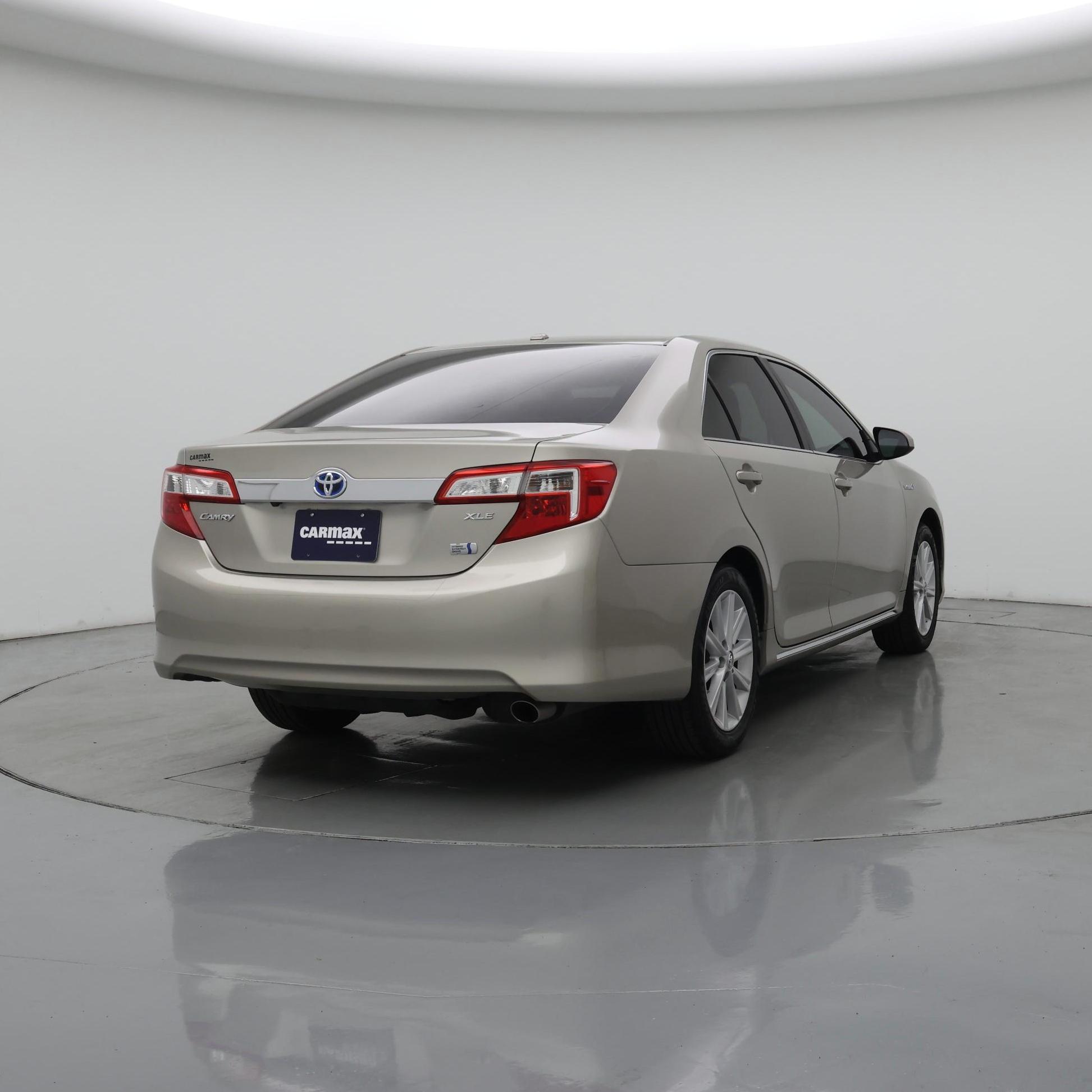 Thumbnail: 2014 Toyota Camry - 8