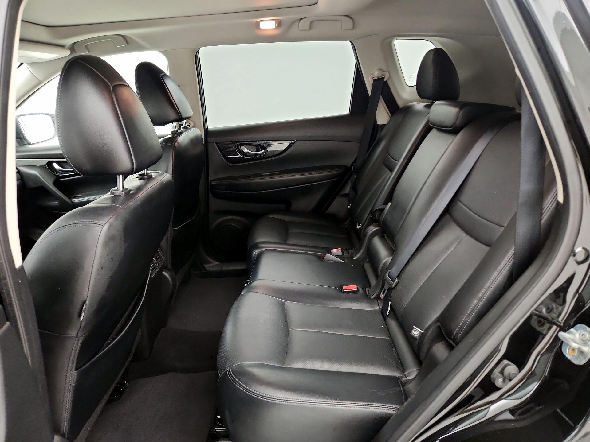 Thumbnail: 2018 Nissan Rogue - 19