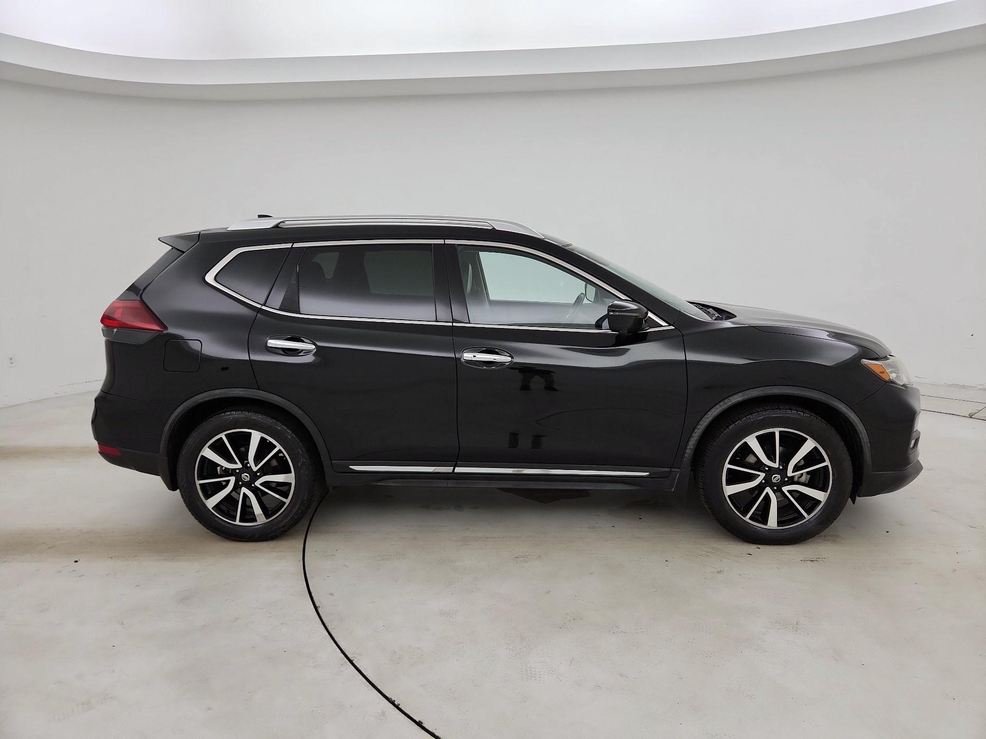 Thumbnail: 2018 Nissan Rogue - 4