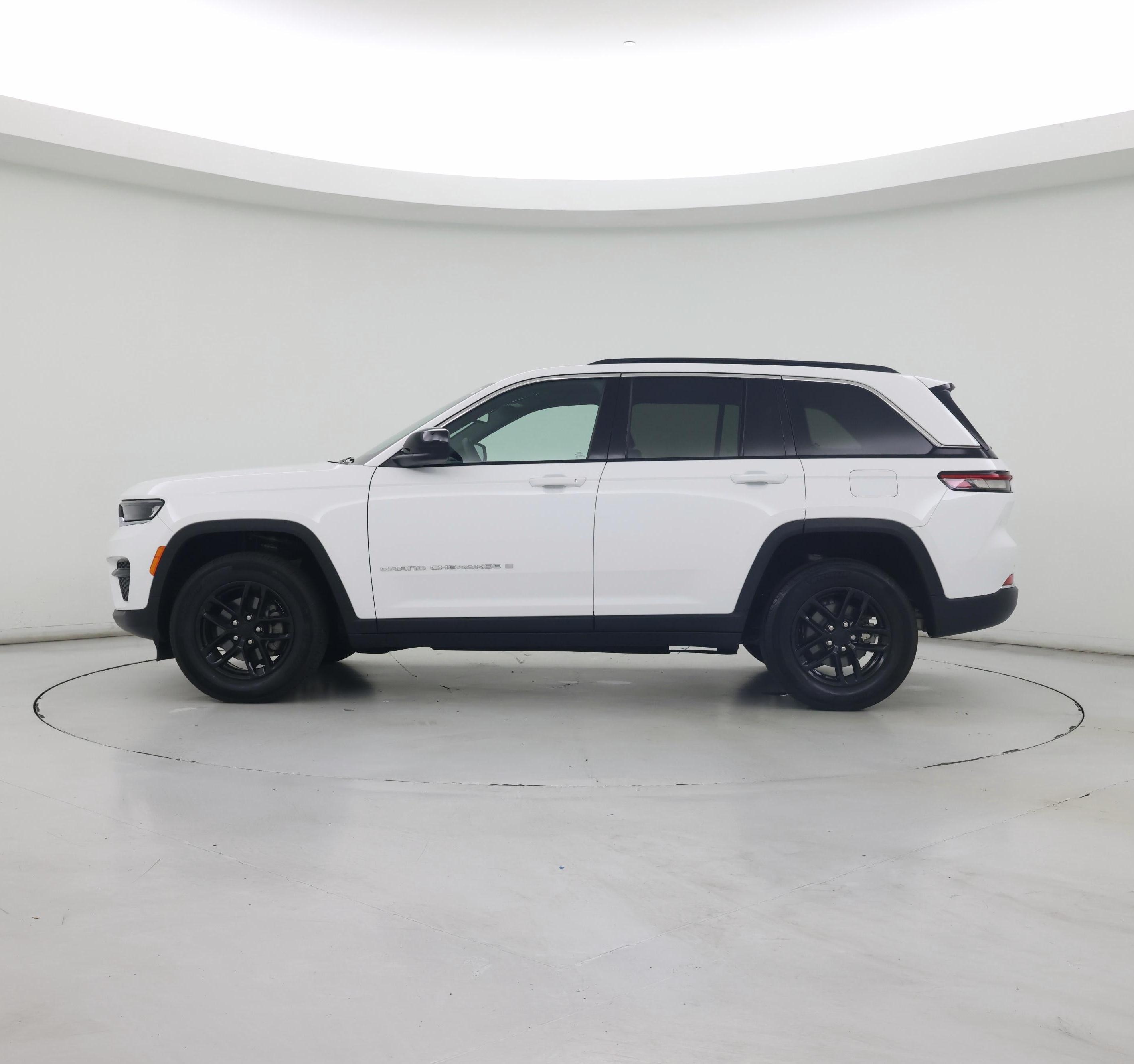Thumbnail: 2024 Jeep Grand Cherokee - 3
