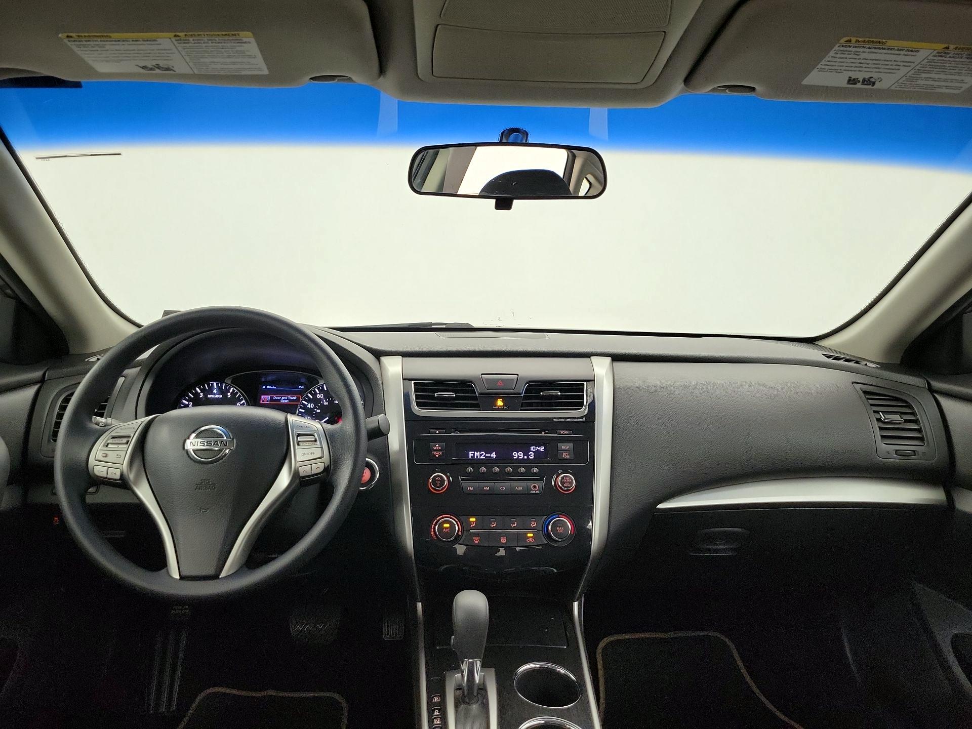 Thumbnail: 2014 Nissan Altima - 9