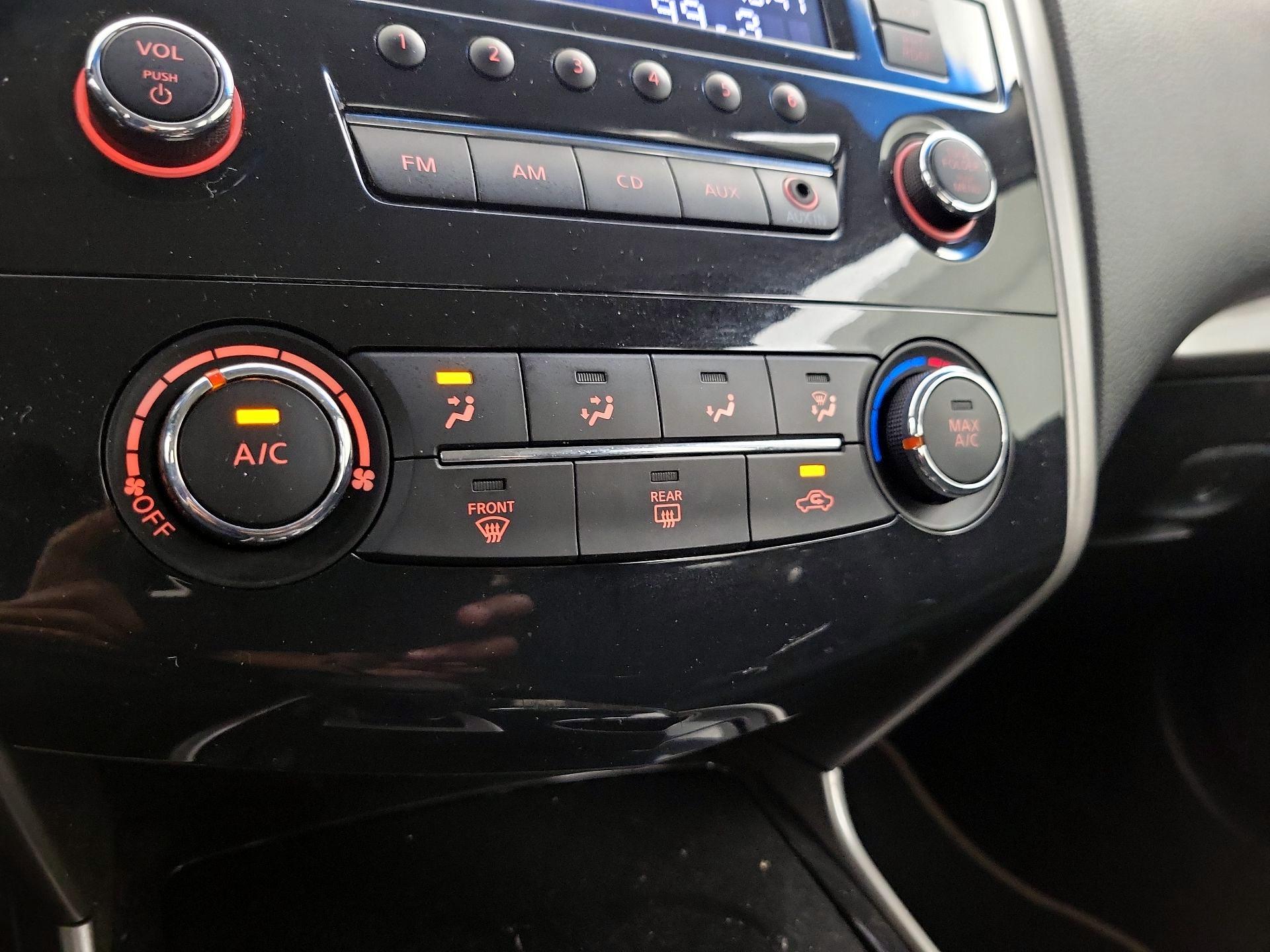 Thumbnail: 2014 Nissan Altima - 15