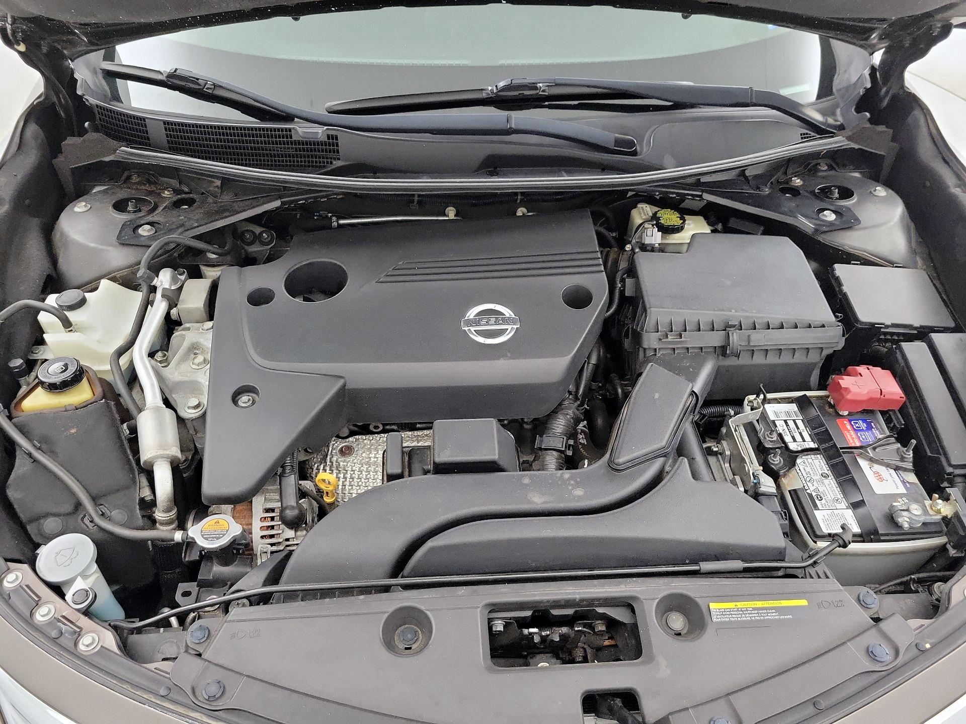 Thumbnail: 2014 Nissan Altima - 20