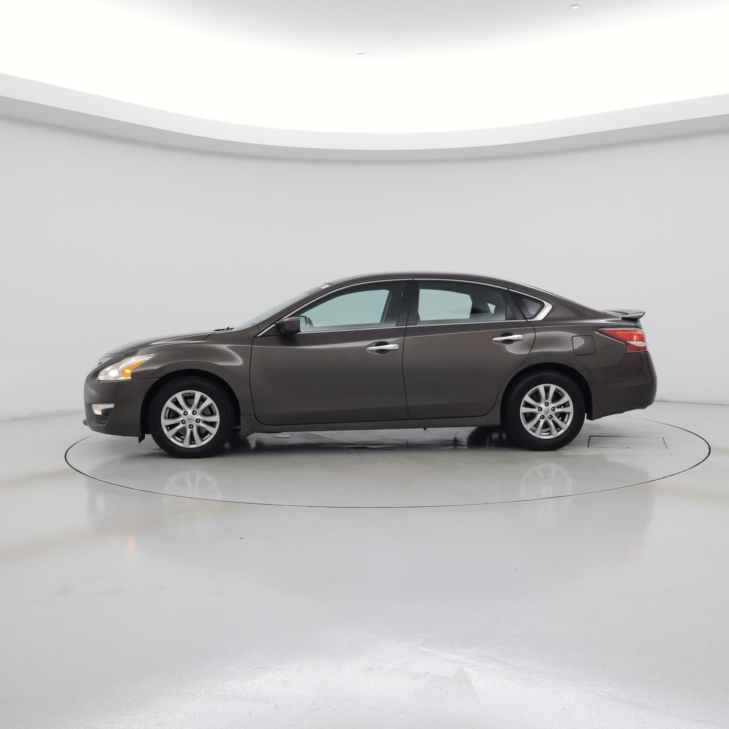 Thumbnail: 2014 Nissan Altima - 3