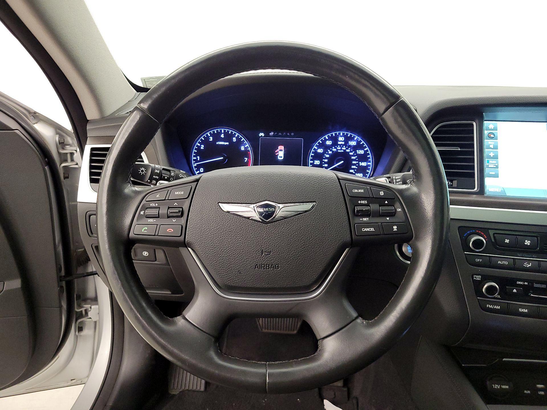 Thumbnail: 2017 Genesis G80 - 10