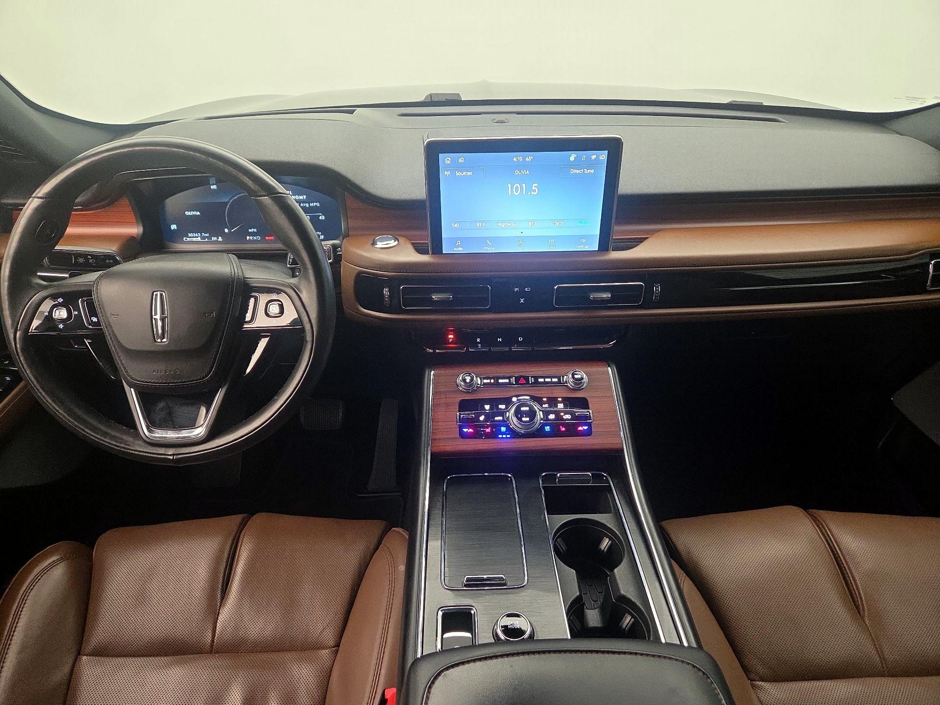 Thumbnail: 2021 Lincoln Aviator - 9