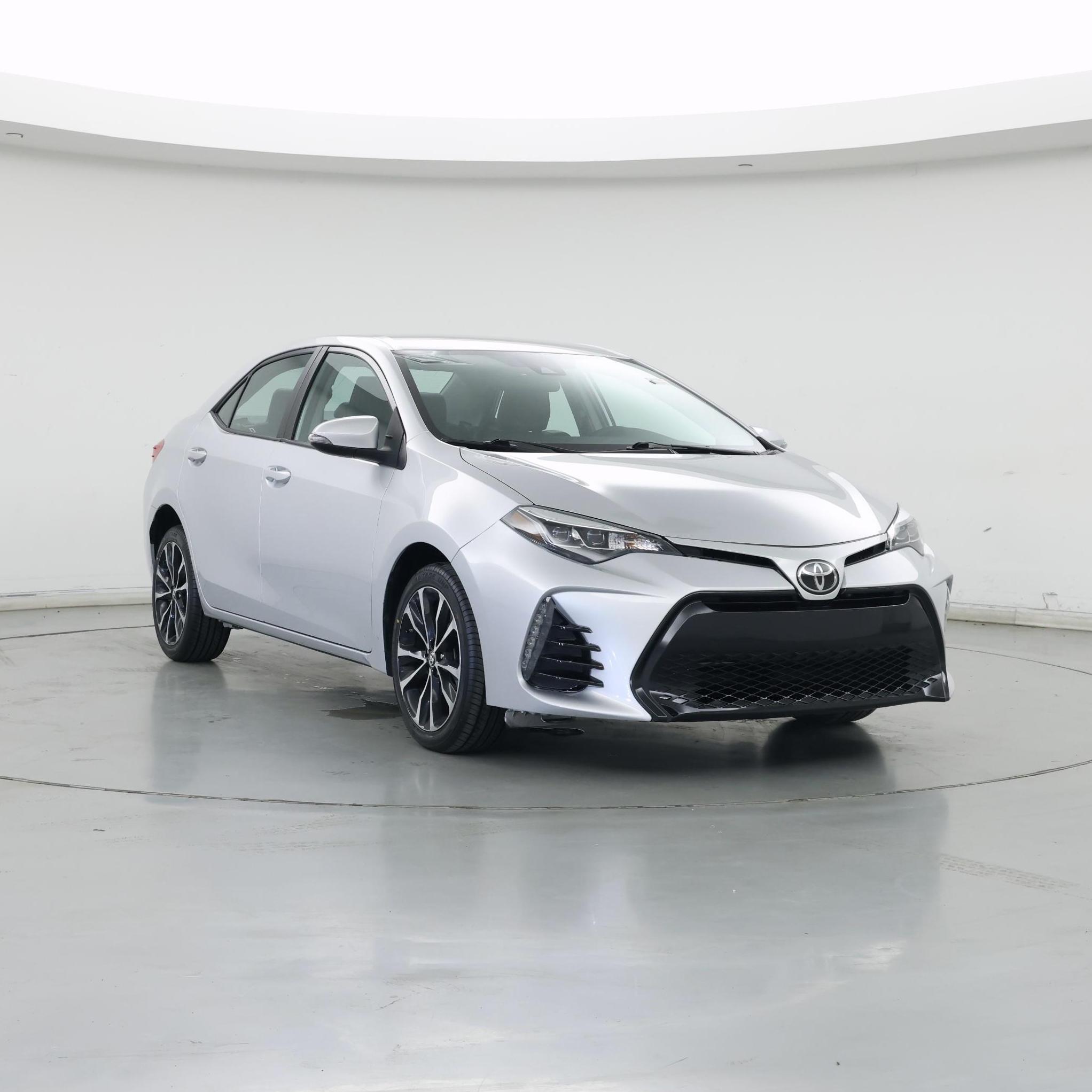 Silver 2018 Toyota Corolla SE Sedan Front-Wheel Drive Automatic