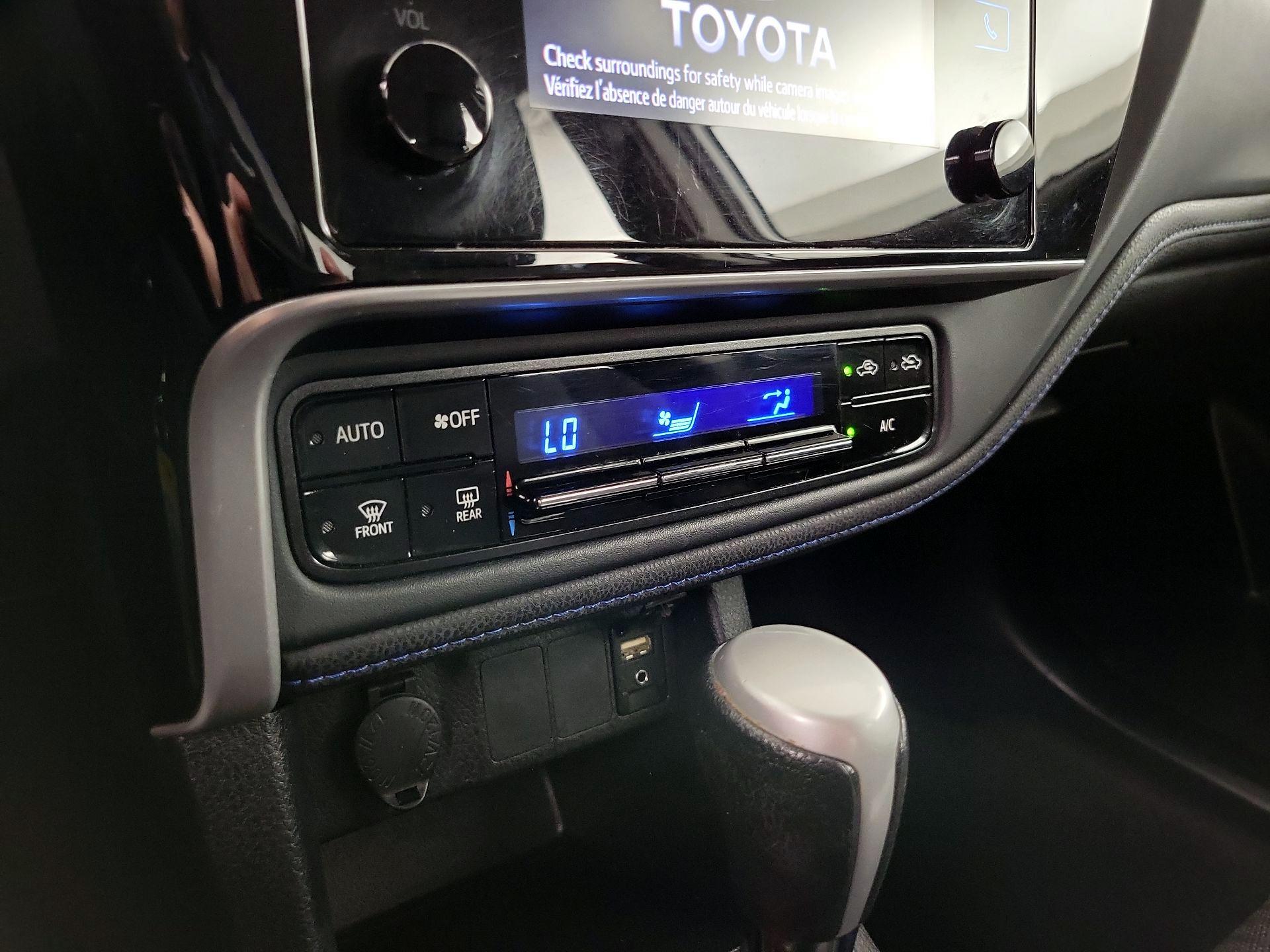 Thumbnail: 2018 Toyota Corolla - 16