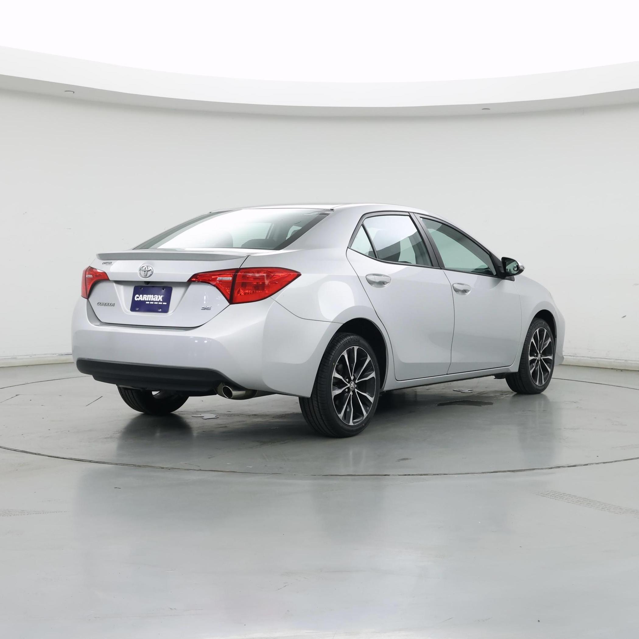 Thumbnail: 2018 Toyota Corolla - 8
