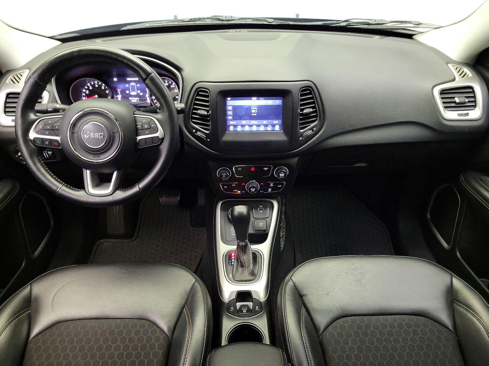 Thumbnail: 2018 Jeep Compass - 9