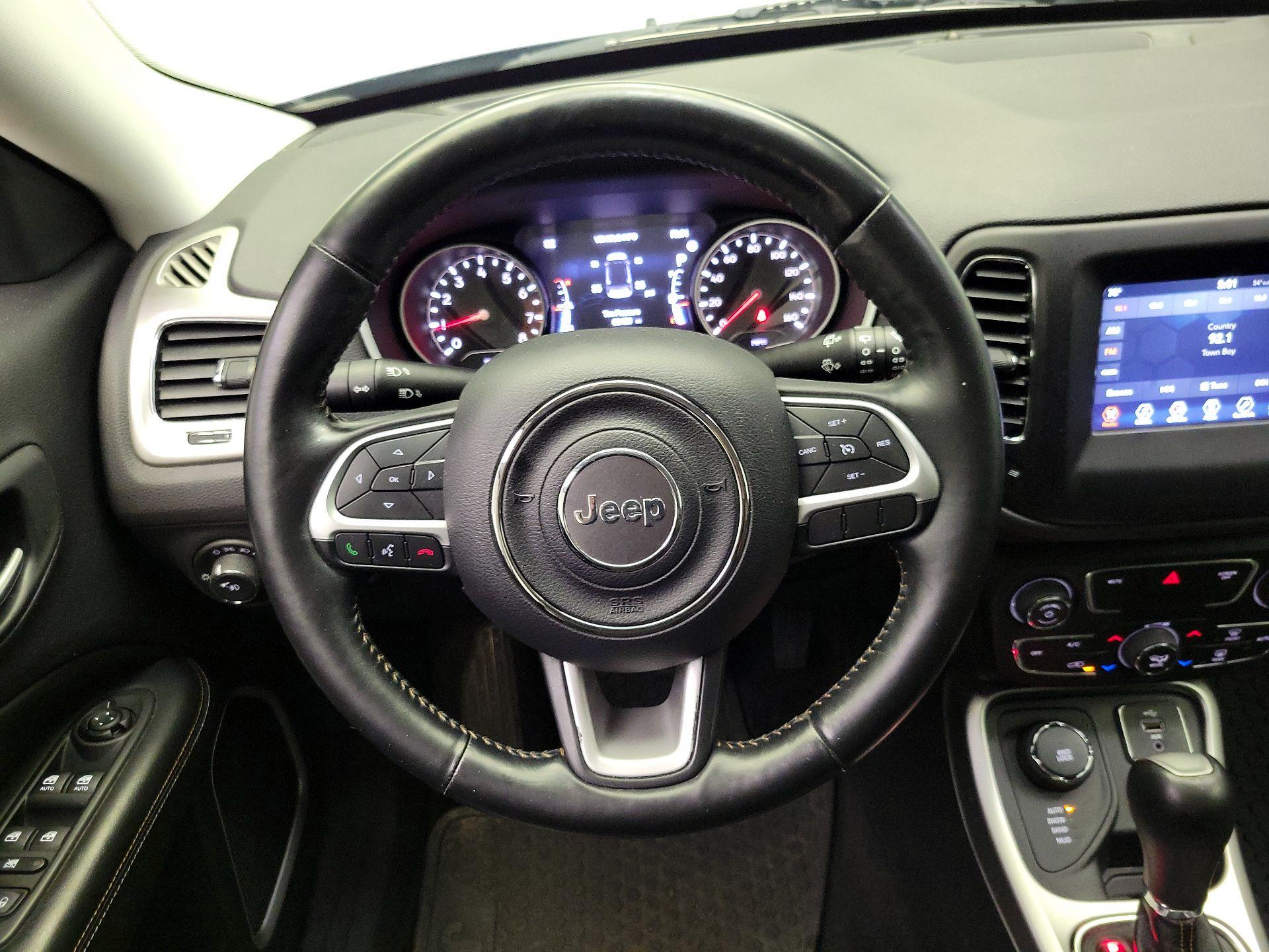 Thumbnail: 2018 Jeep Compass - 10