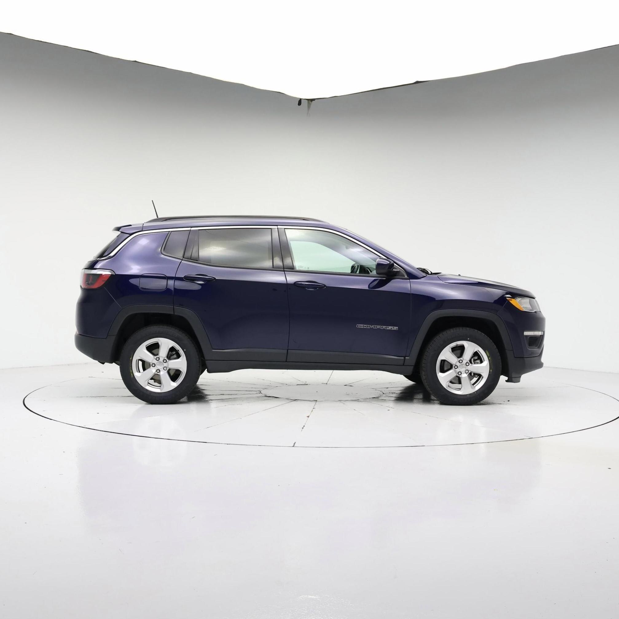 Thumbnail: 2018 Jeep Compass - 3