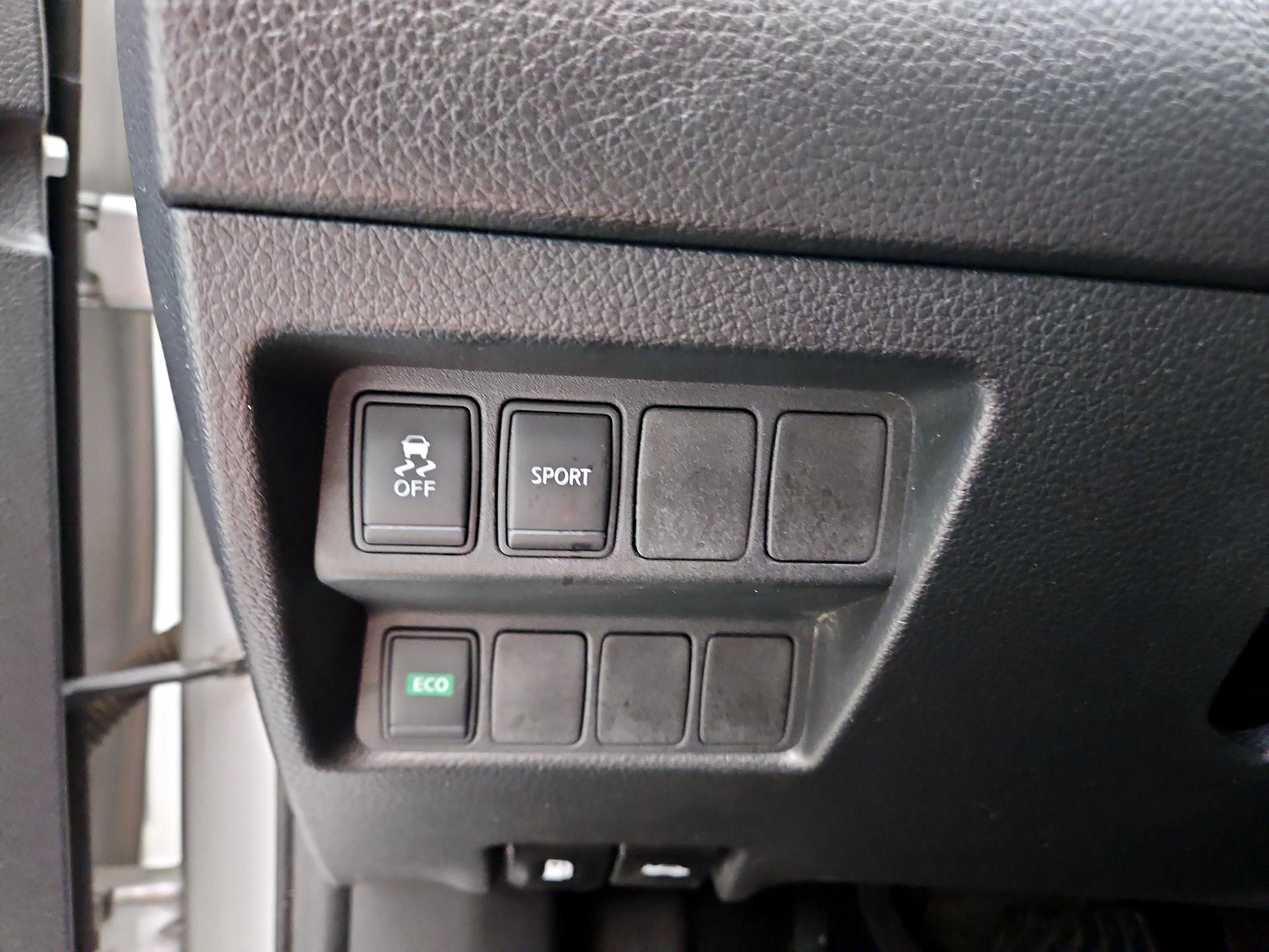 Thumbnail: 2015 Nissan Rogue - 13