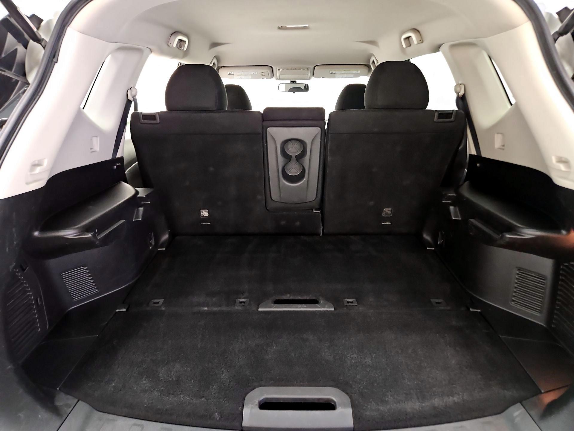 Thumbnail: 2015 Nissan Rogue - 20
