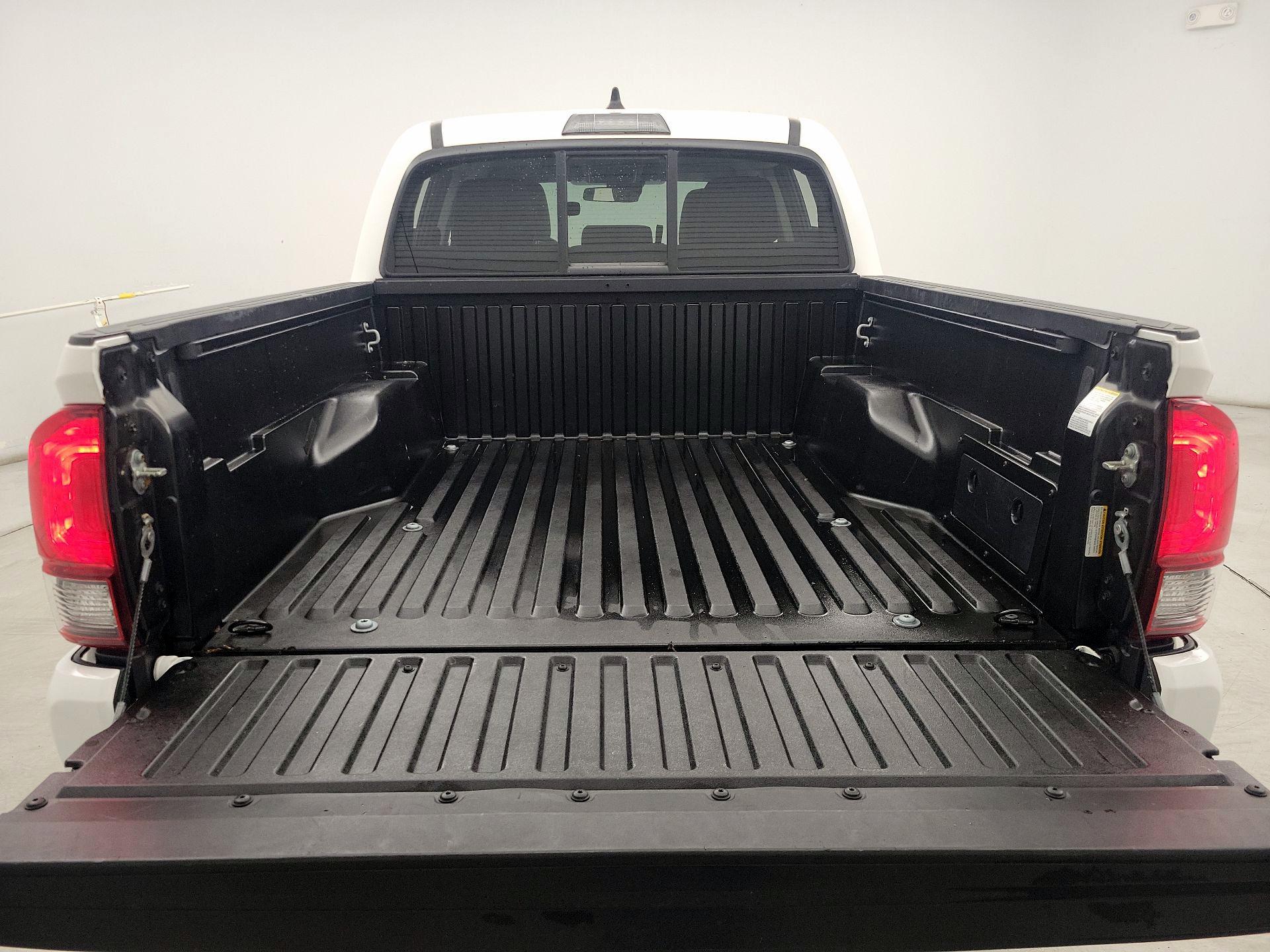 Thumbnail: 2021 Toyota Tacoma - 20