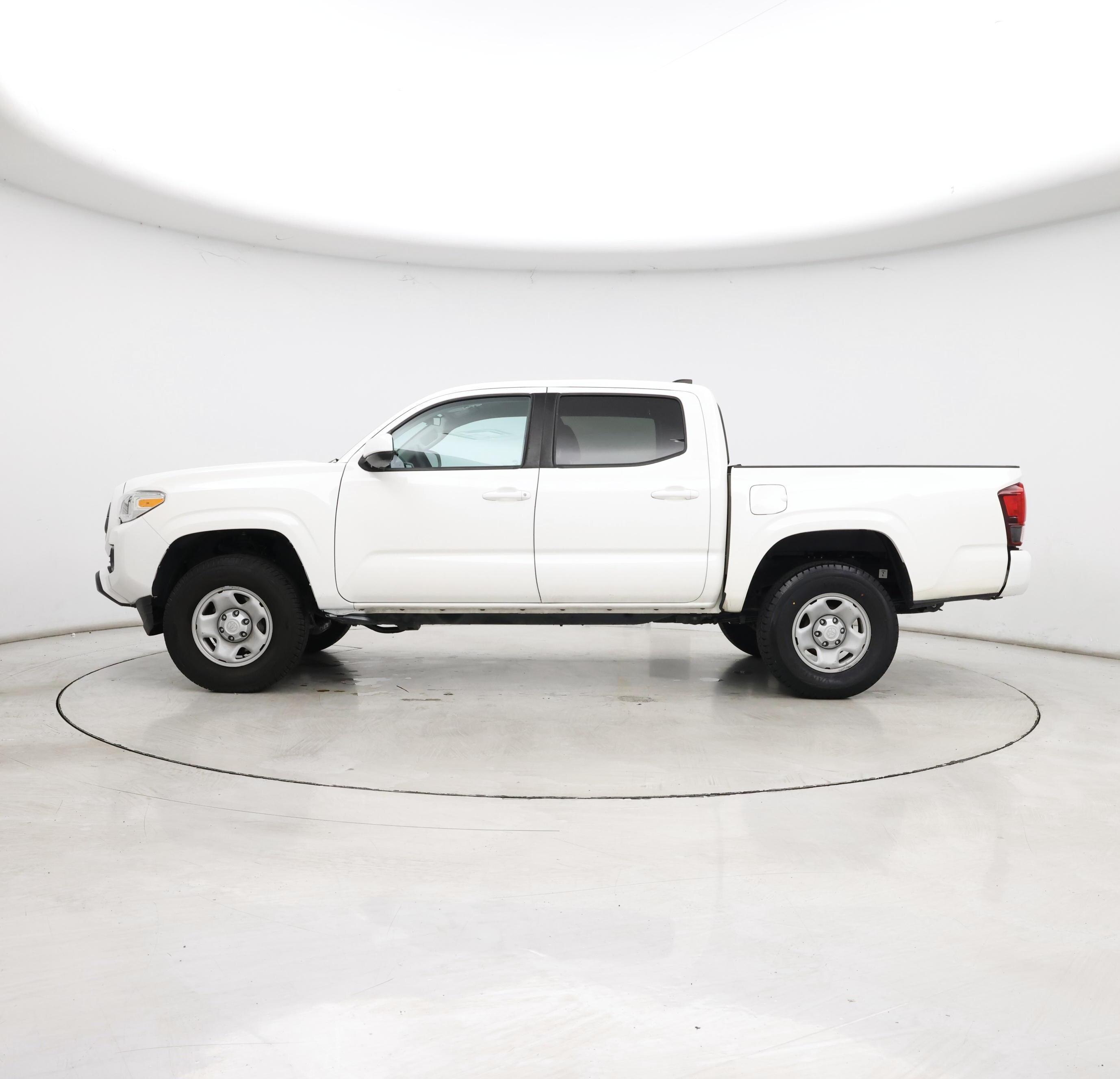Thumbnail: 2021 Toyota Tacoma - 3