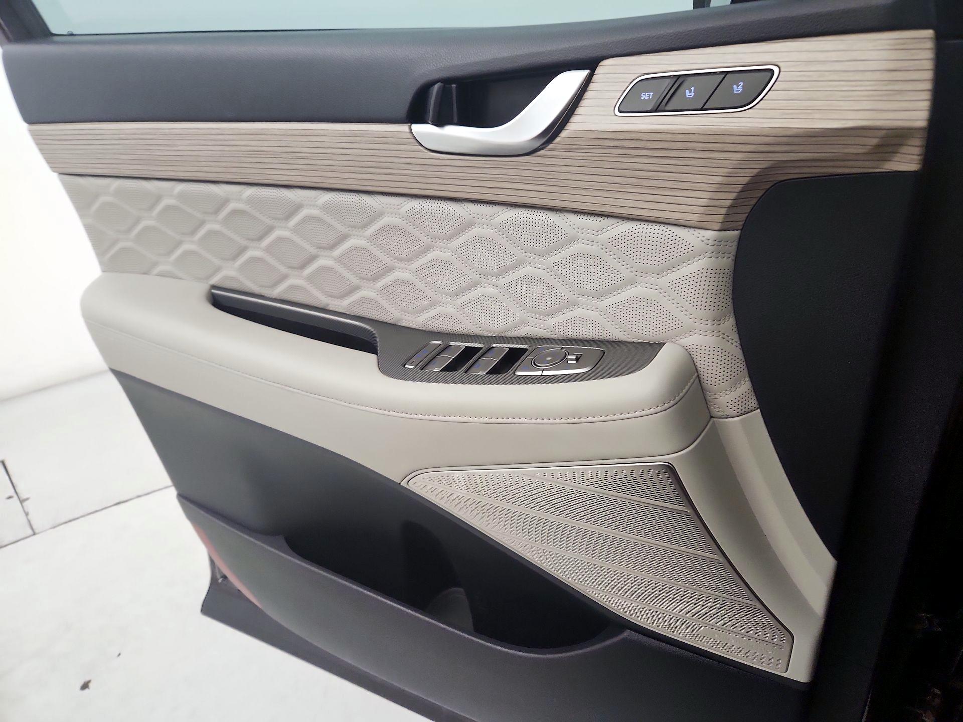 Thumbnail: 2022 Hyundai Palisade - 12