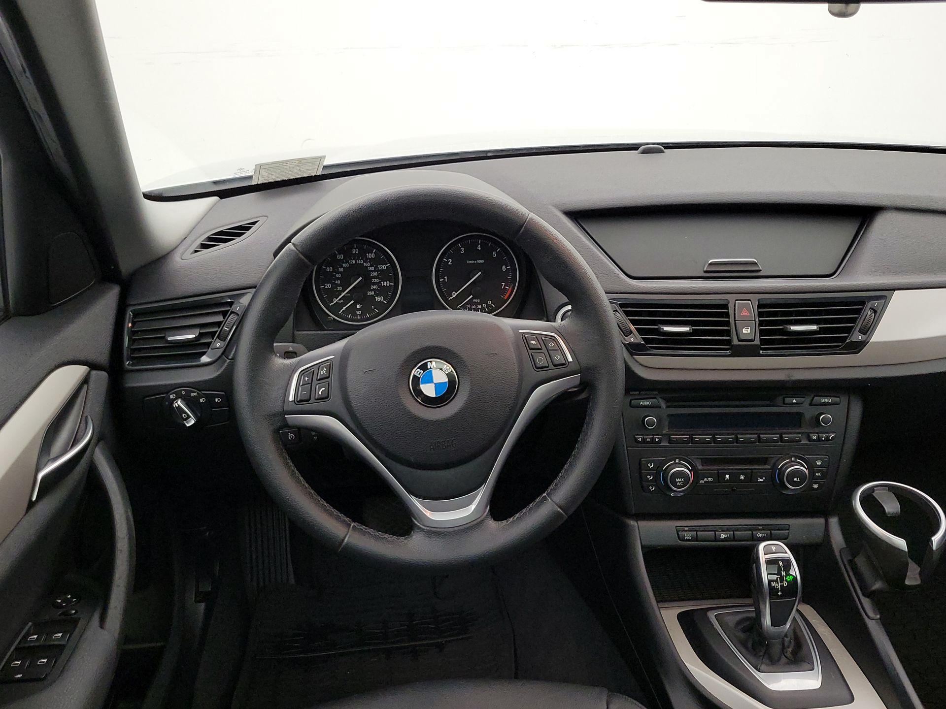 Thumbnail: 2015 BMW X1 - 10