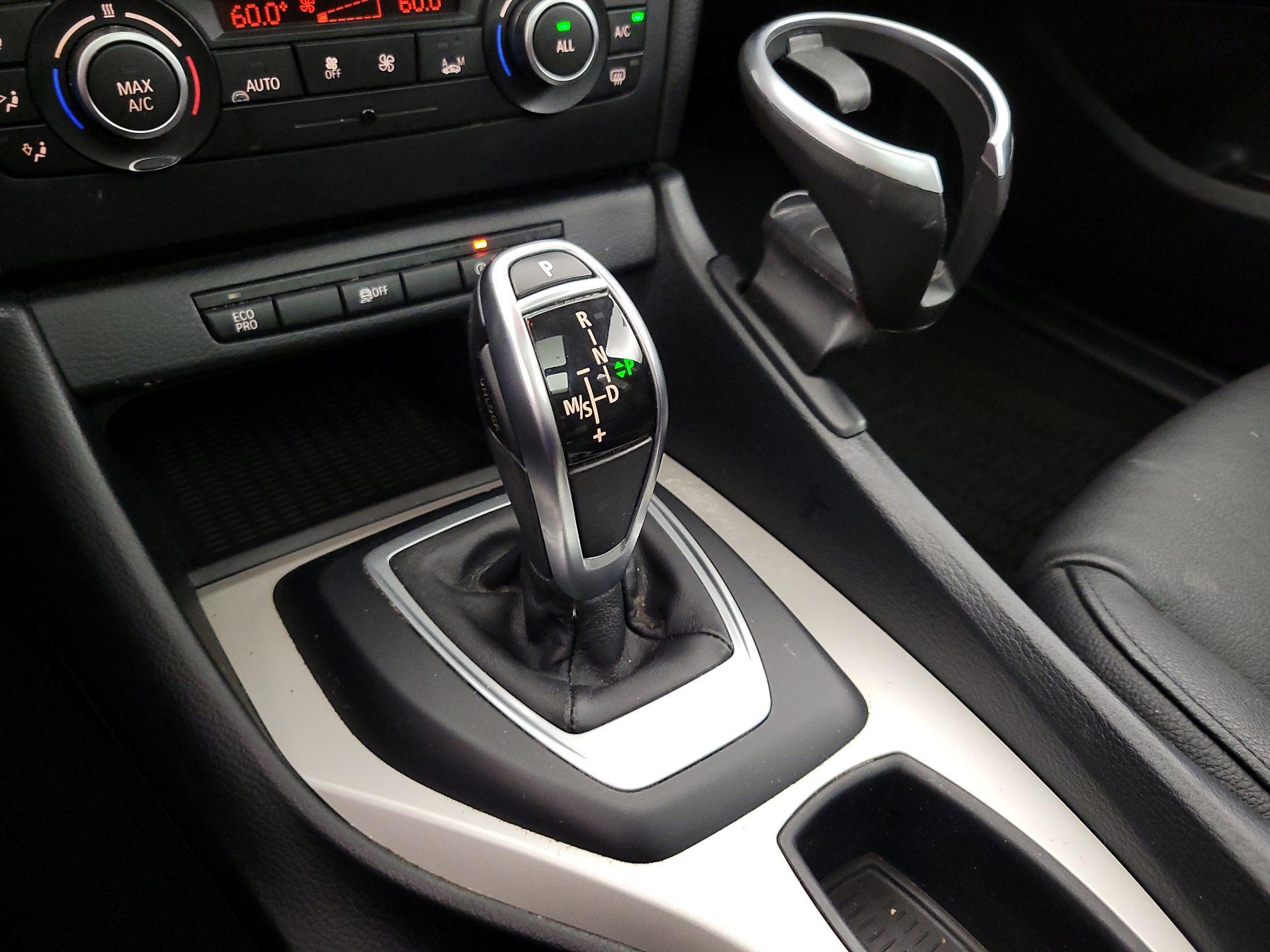 Thumbnail: 2015 BMW X1 - 16